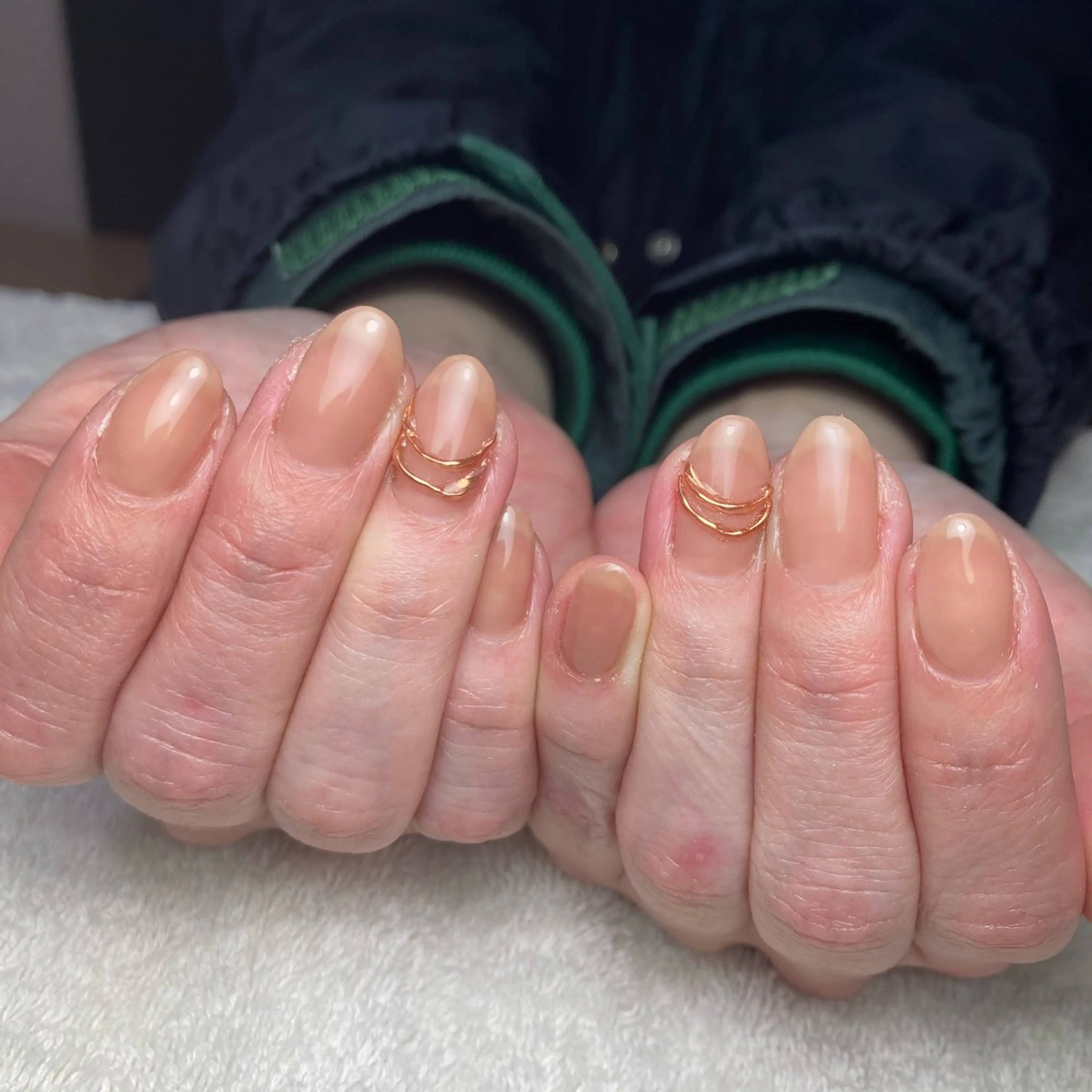 ネイル ミラーネイル シンプルネイル ハンドネイル COCO+所属・COCO +のエステ・リラクイメージ