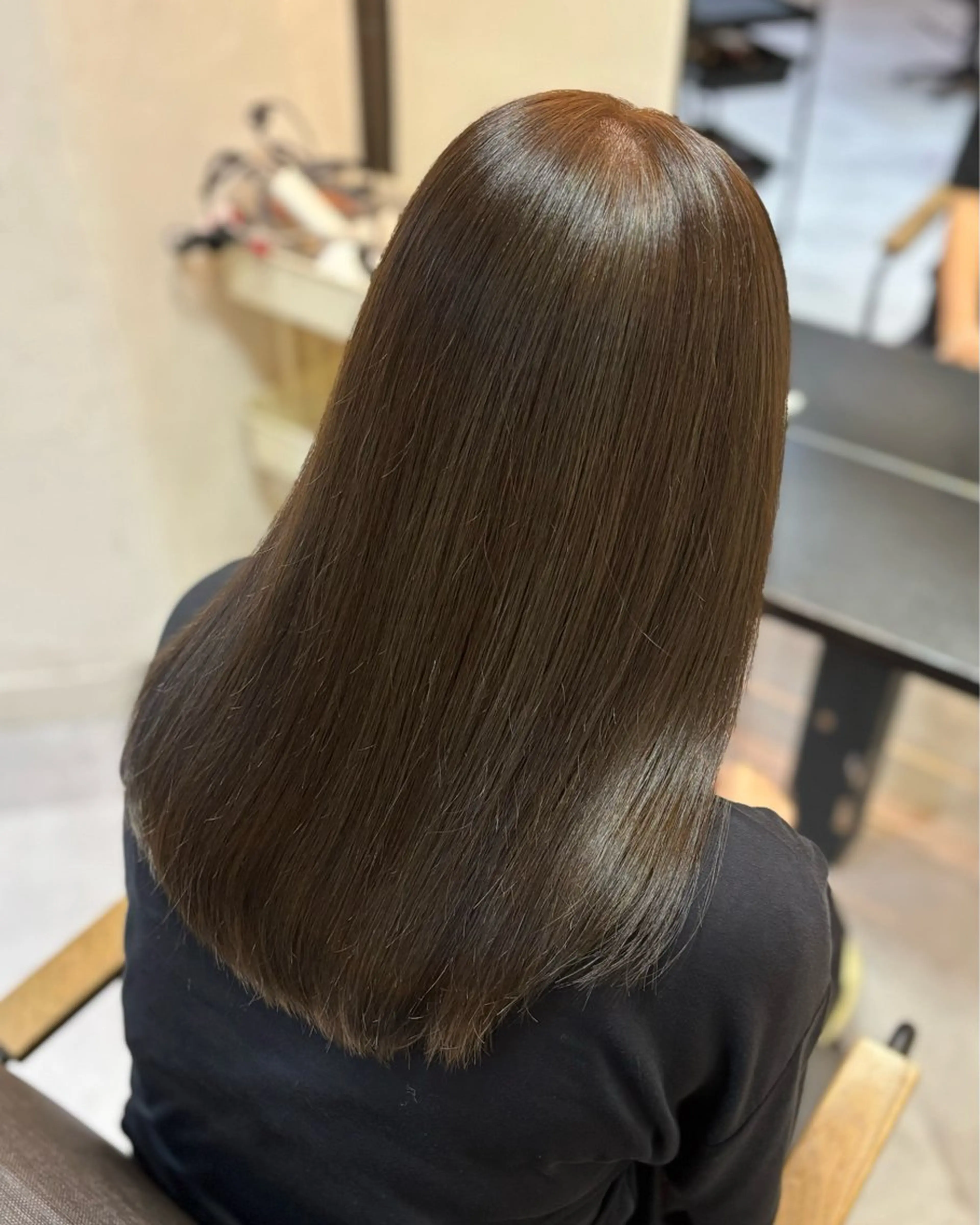 セミロング カラー ベージュカラー ブリーチ イルミナカラー ブリーチなしカラー オリーブベージュ ヘアカラー ACCOLE/ qualite/玲奈のヘアスタイル