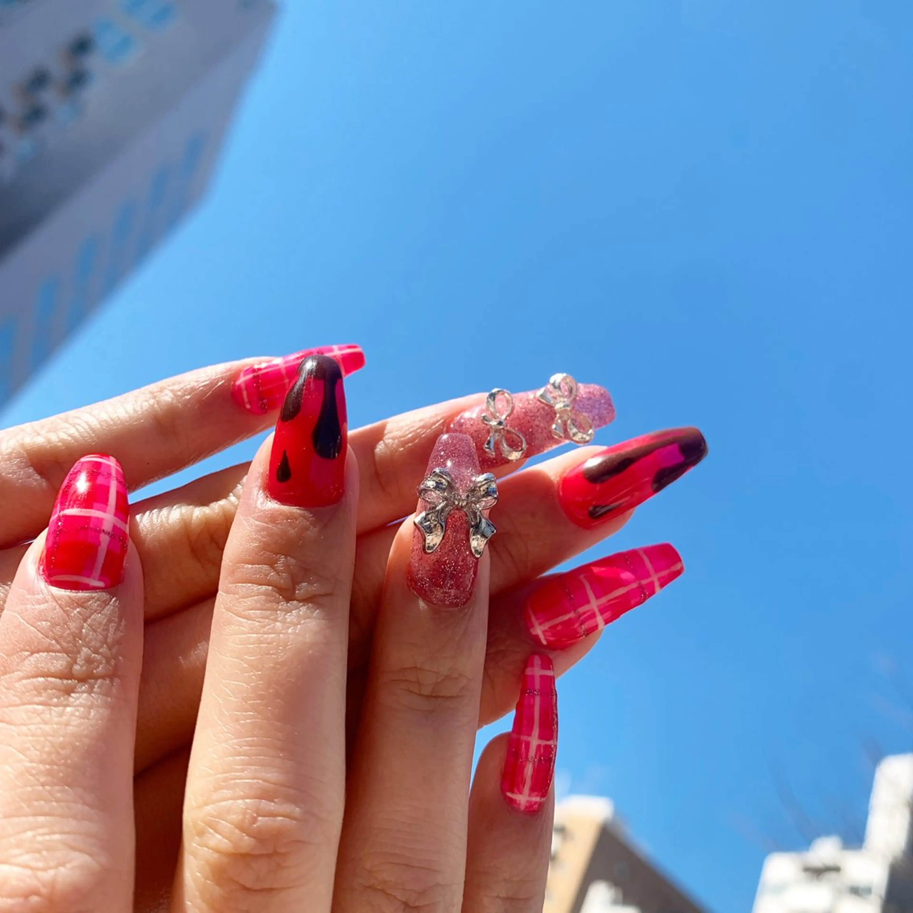 ネイル ハンドネイル NES NAIL所属・さゆり￤推しキャラ ￤ロングネイル🩷のネイルデザイン