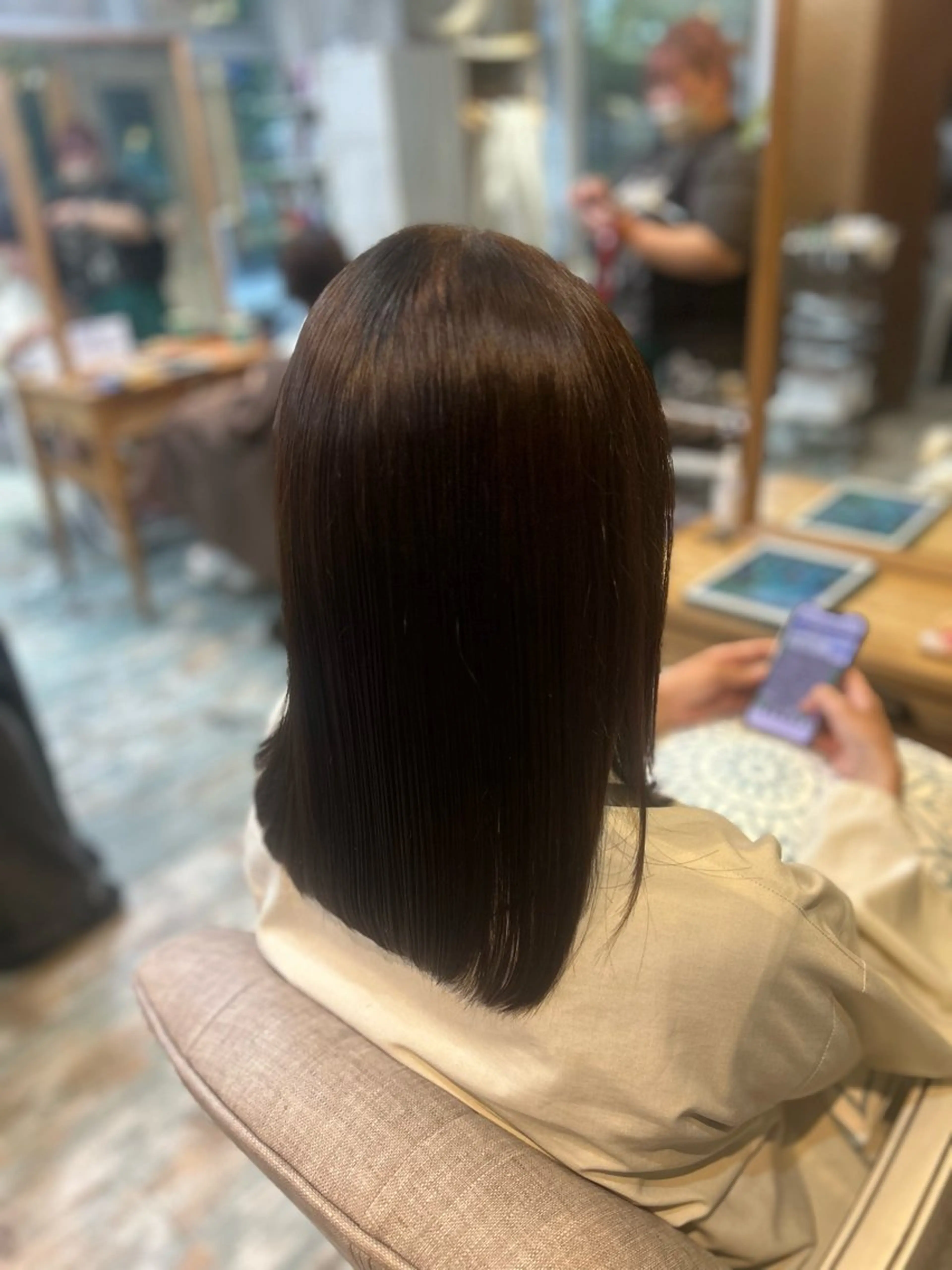 セミロング albero🧸 🌳鈴木遥菜のヘアスタイル