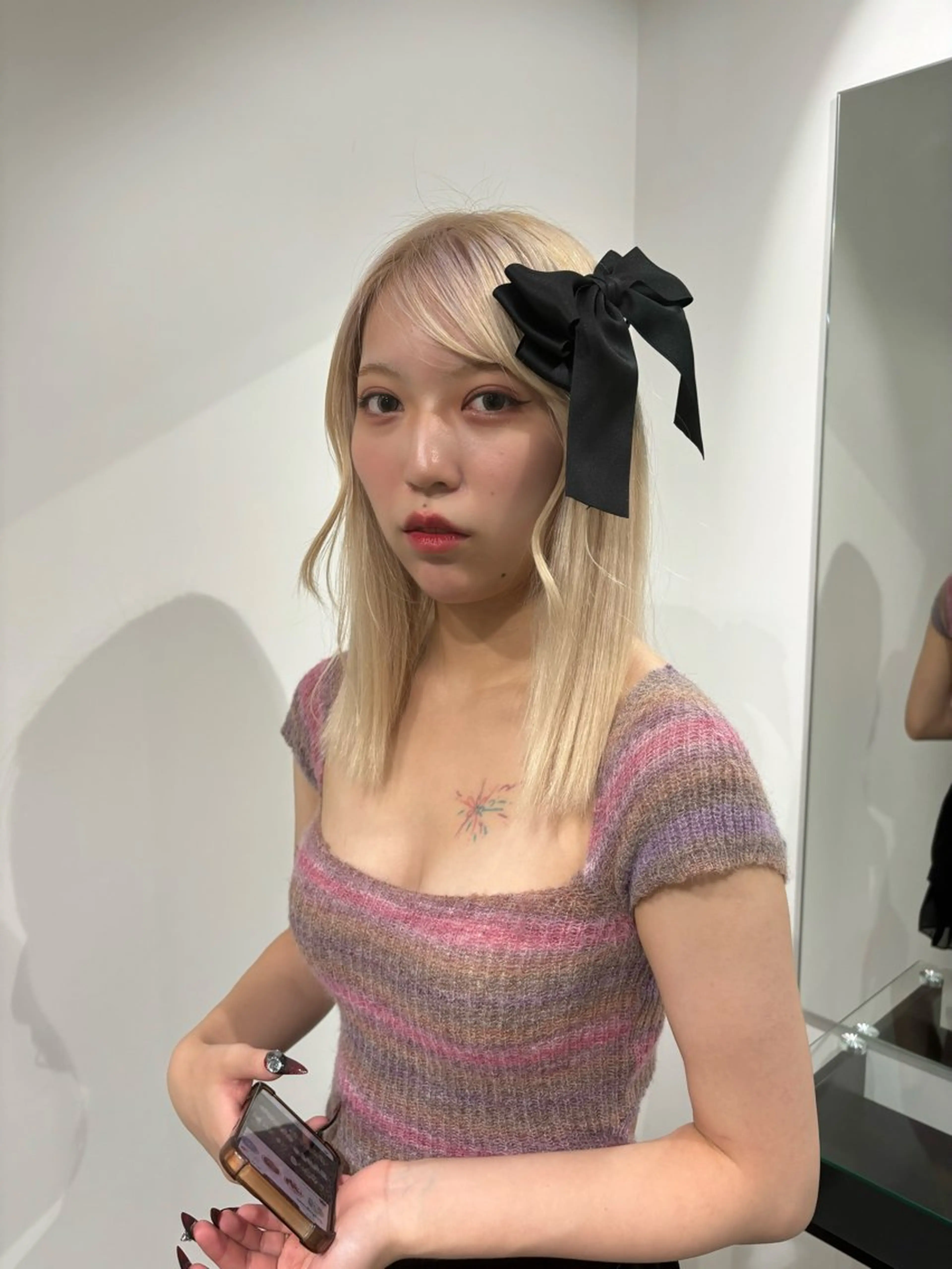 セミロング カラー ヘアアレンジ ヘアセット Yuzu️🫧AO/ ハイトーン／韓国ヘアのヘアスタイル