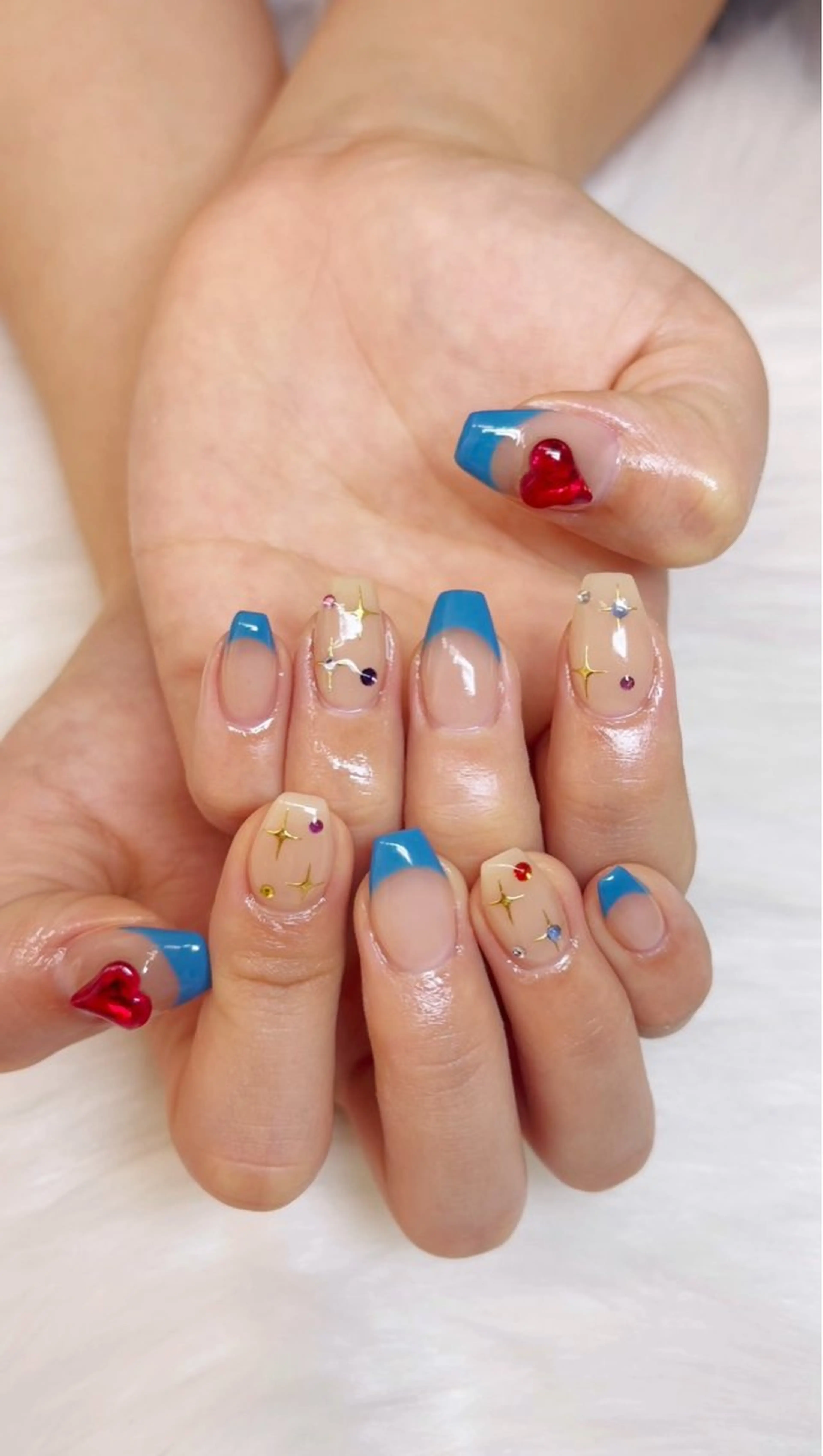 ネイル T-Rich所属・高野 沙玖良のネイルデザイン