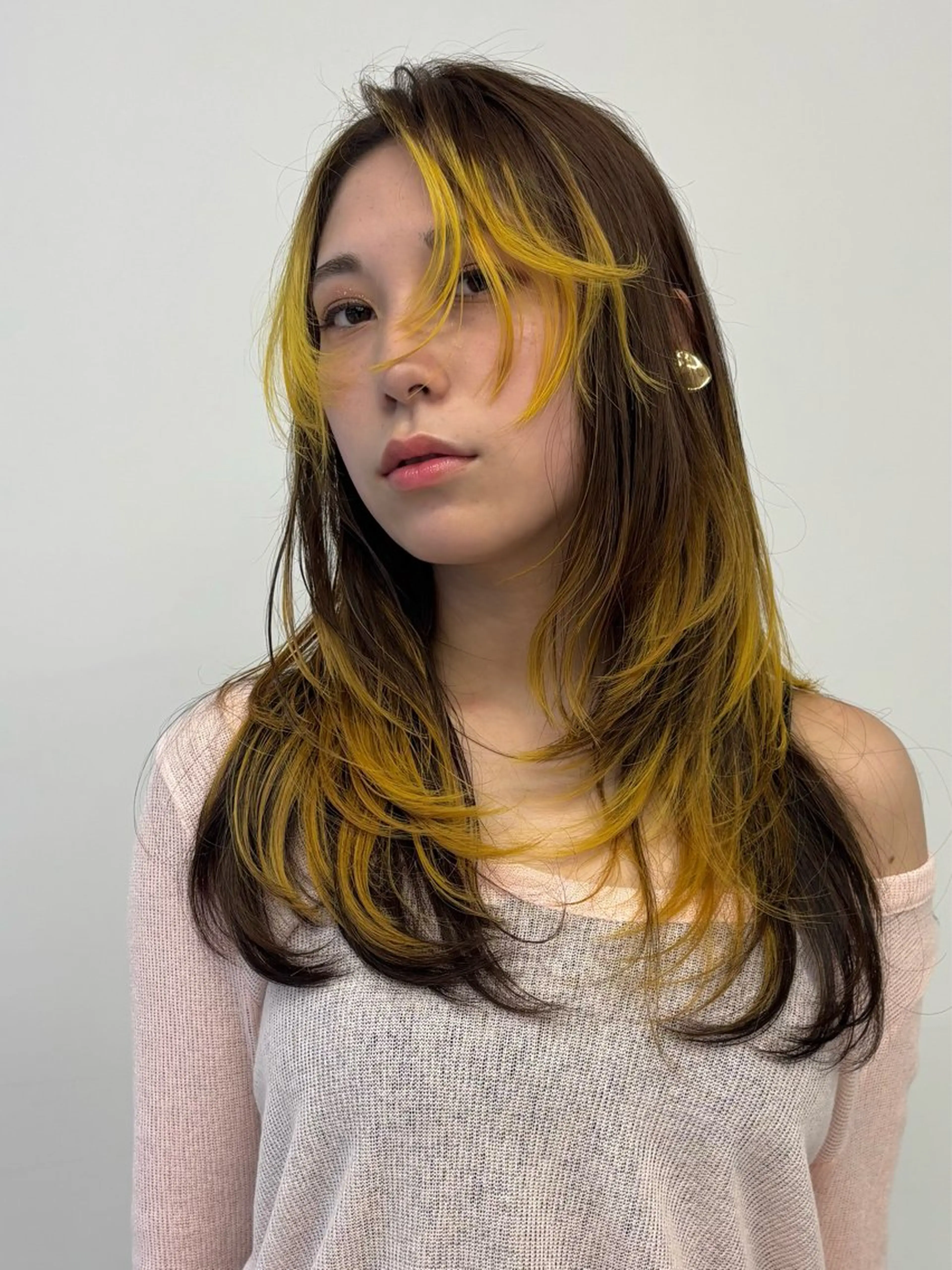 ロング カラー デザインカラー ゆい/パーマ/レイヤ ー/似合わせカラーのヘアスタイル