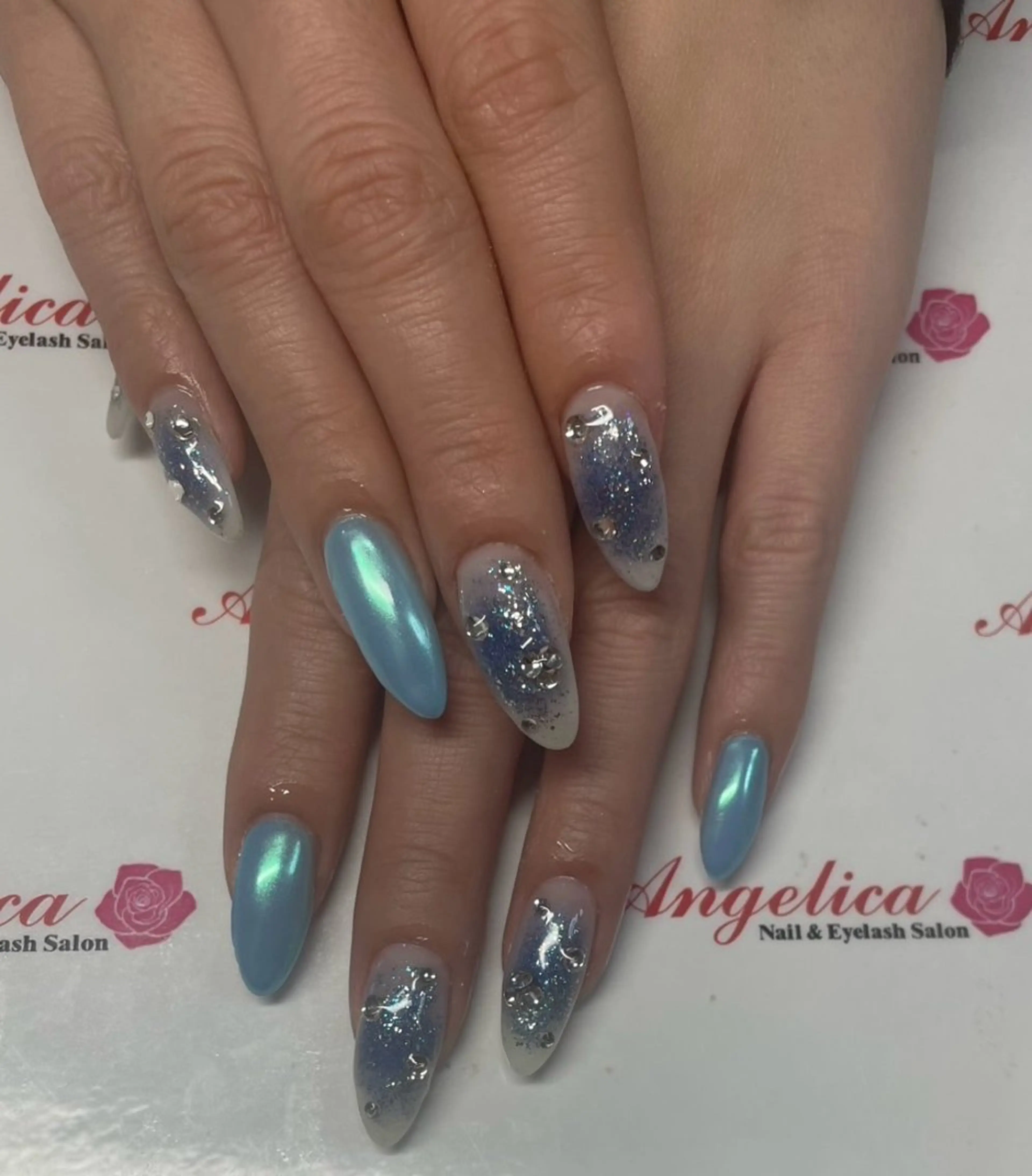 ネイル Angelica ネイリストのネイルデザイン