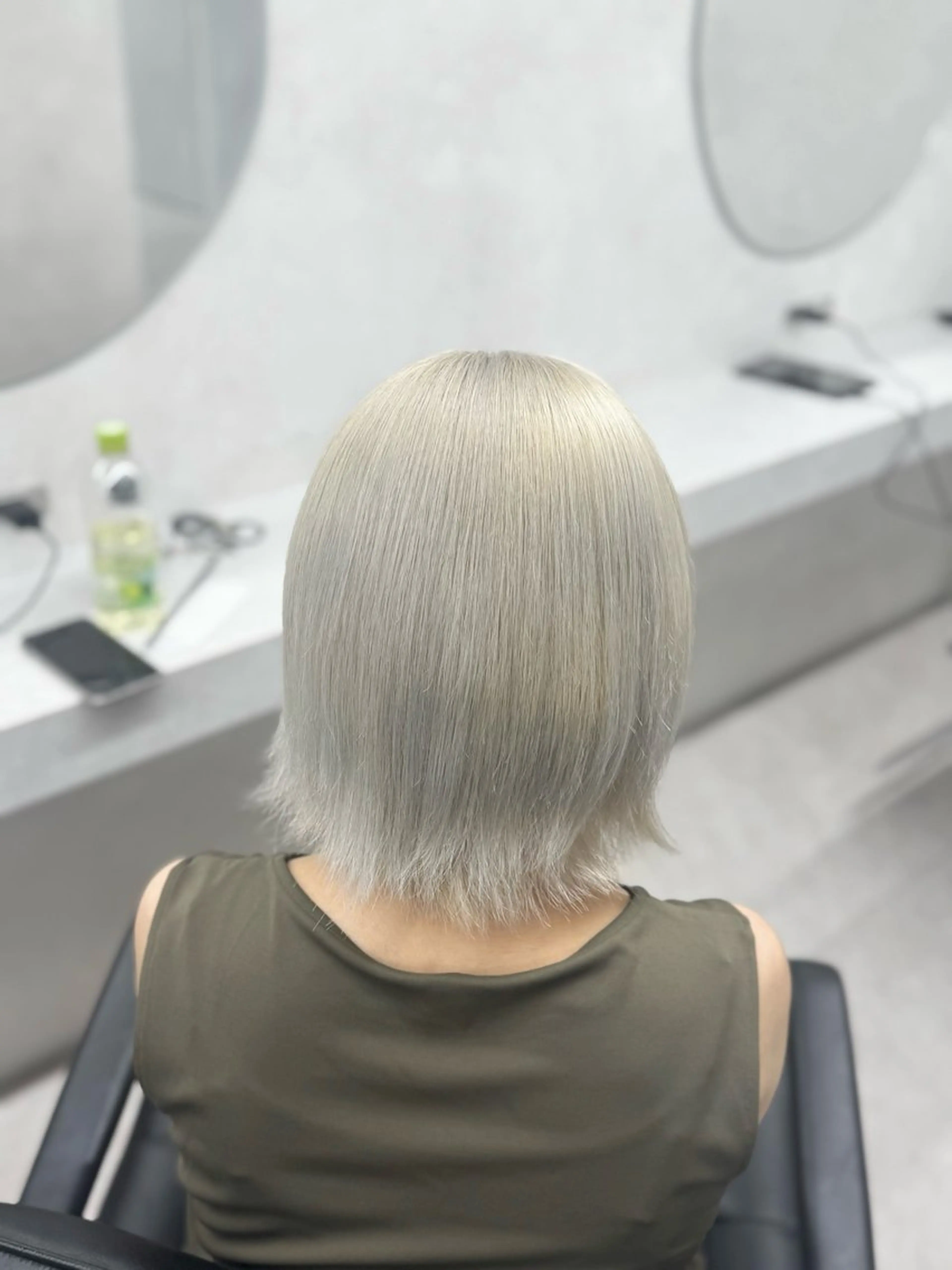 ミディアム ヘアカラー 🌟YUYA/寒色/ エクステ/ハイトーンのヘアスタイル