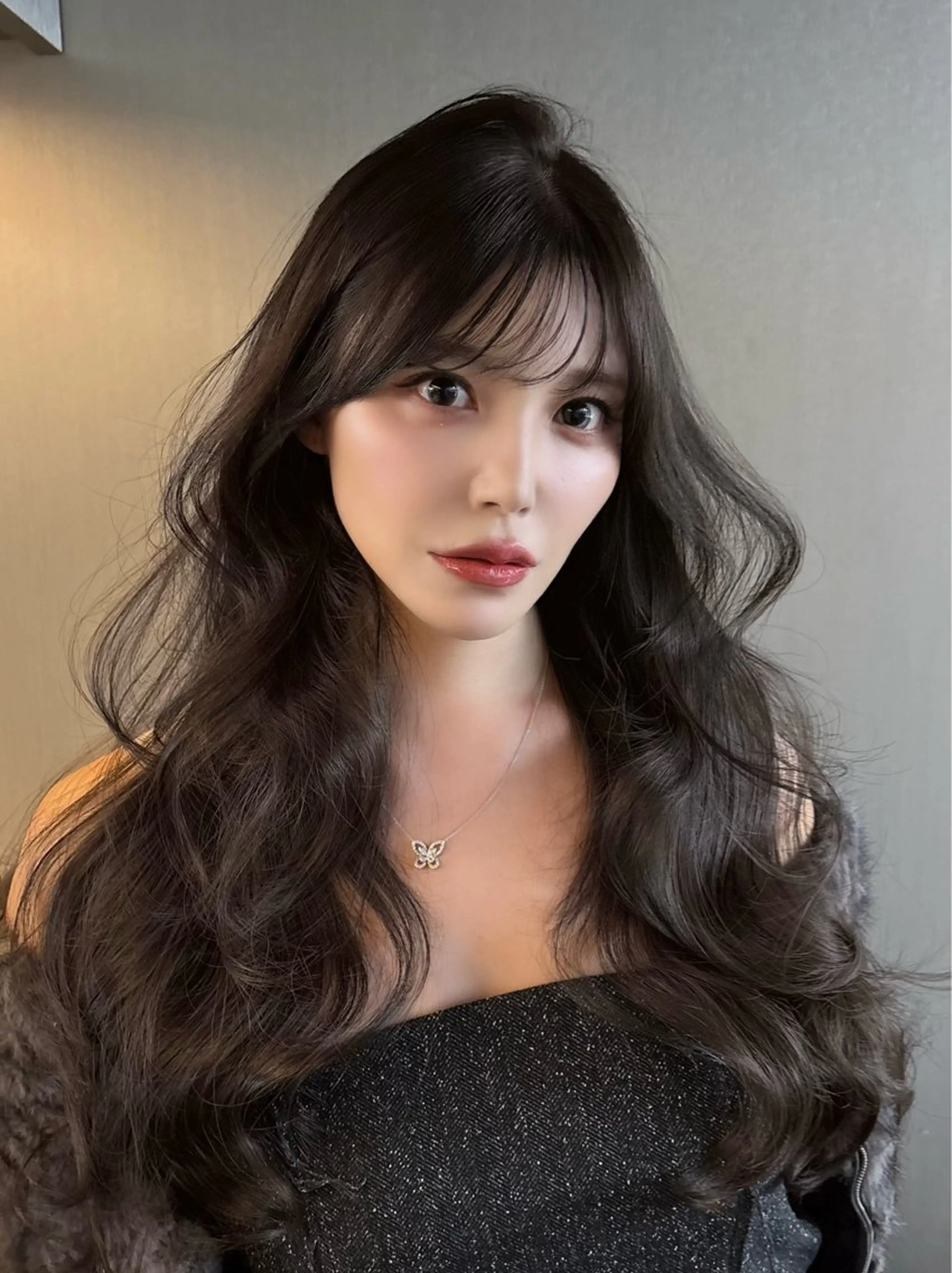 ロング カラー 透明感カラー グレージュ レイヤーカット カット ヘアカラー トリートメント 堤 翔平のヘアスタイル