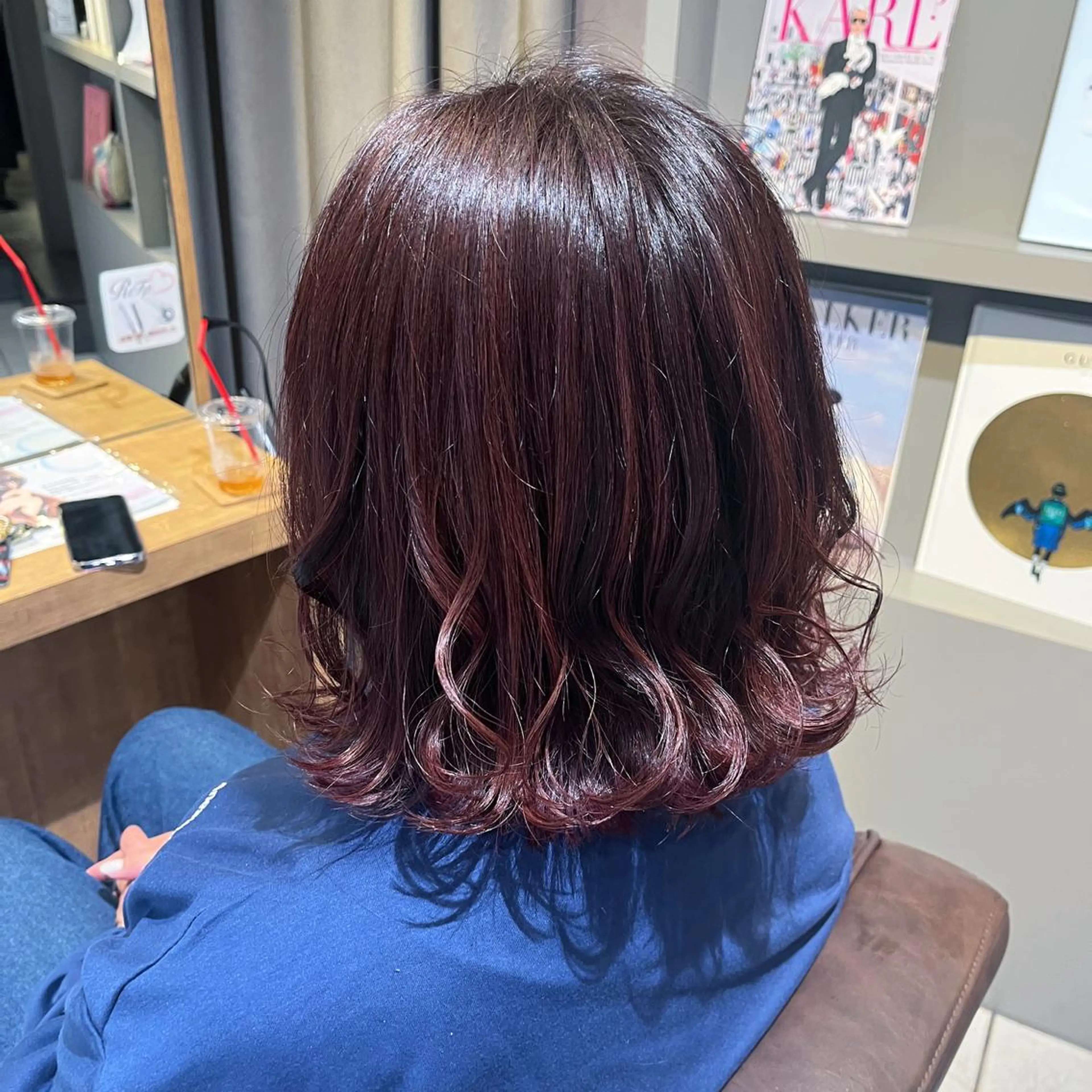 ショート カラー 吉田 美優のヘアスタイル