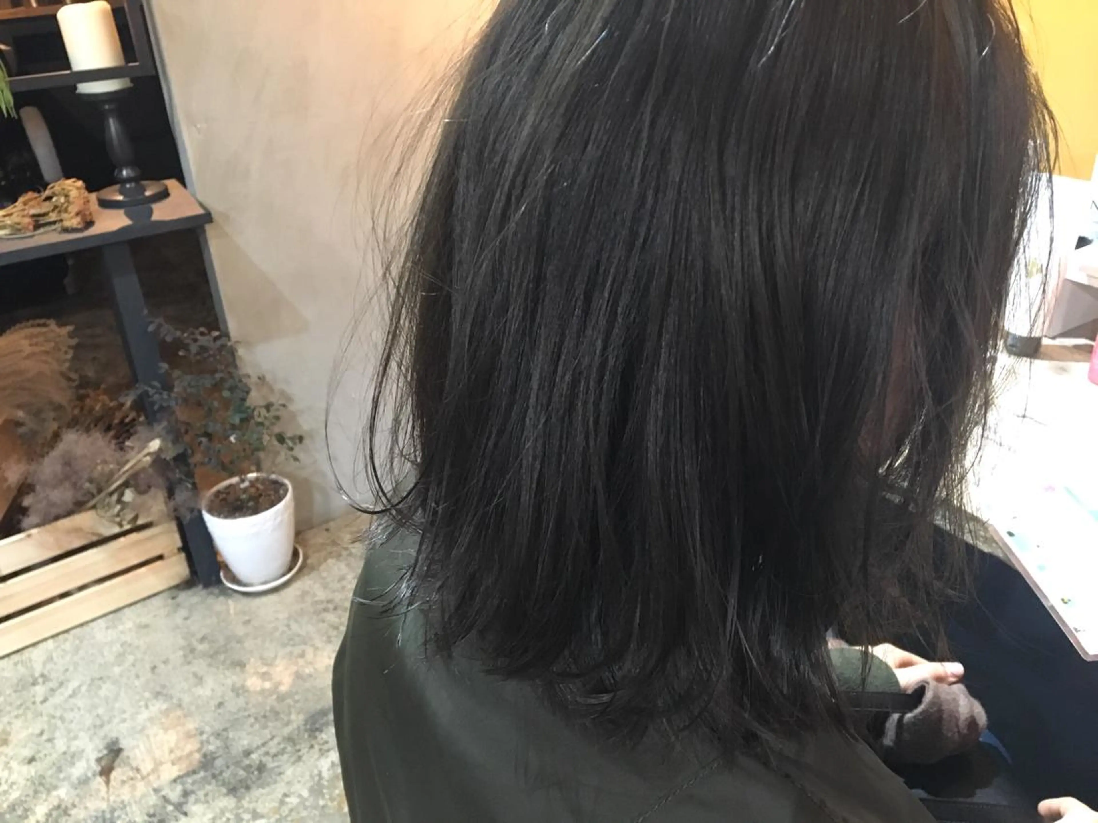 ミディアム カラー アッシュ アッシュグレー アッシュグレージュ グレージュ 半個室女性salon 🩰Natsumiのヘアスタイル