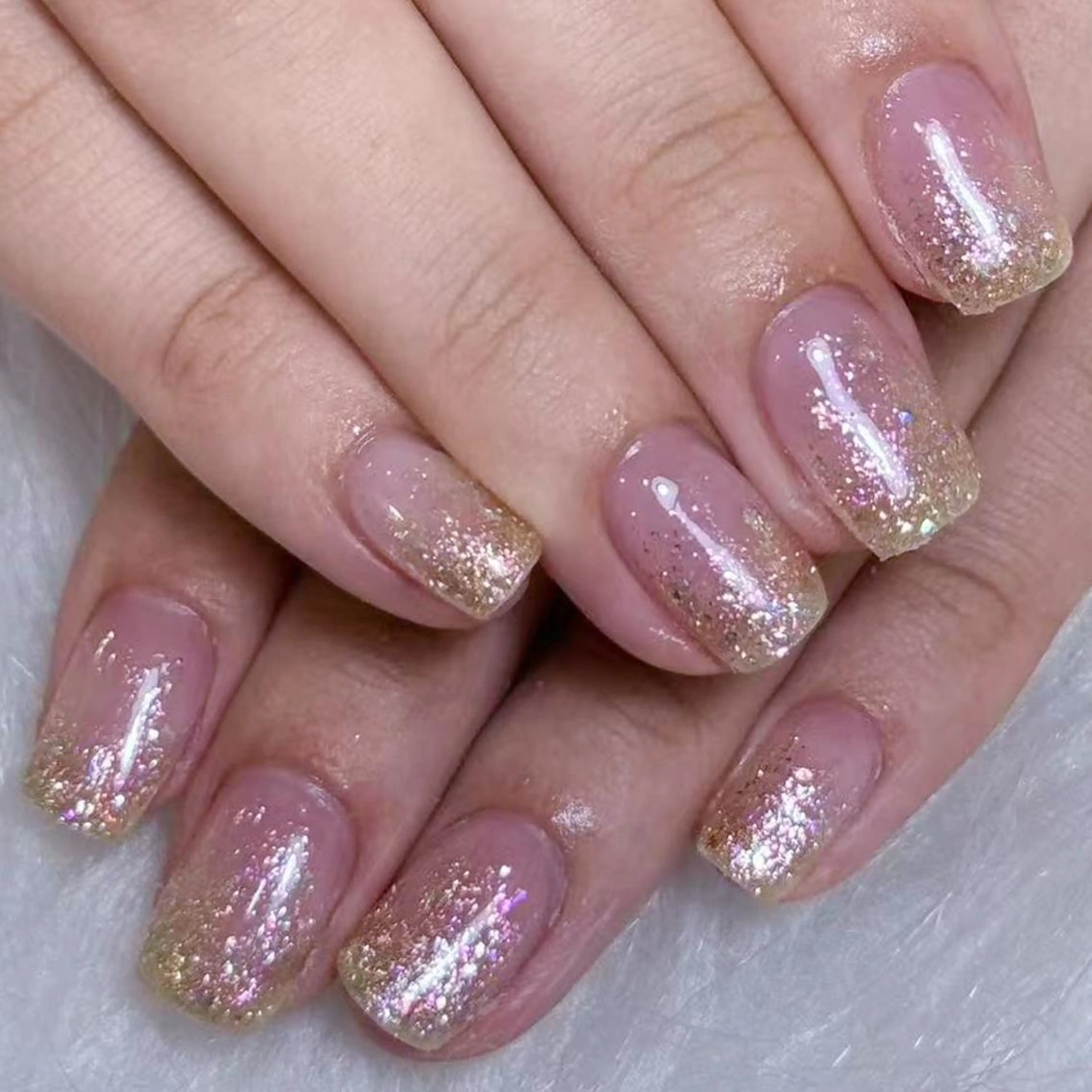 ネイル アートネイル オーロラネイル フラッシュネイル ガーリー キラキラネイル DIAMOND NailStudioのネイルデザイン