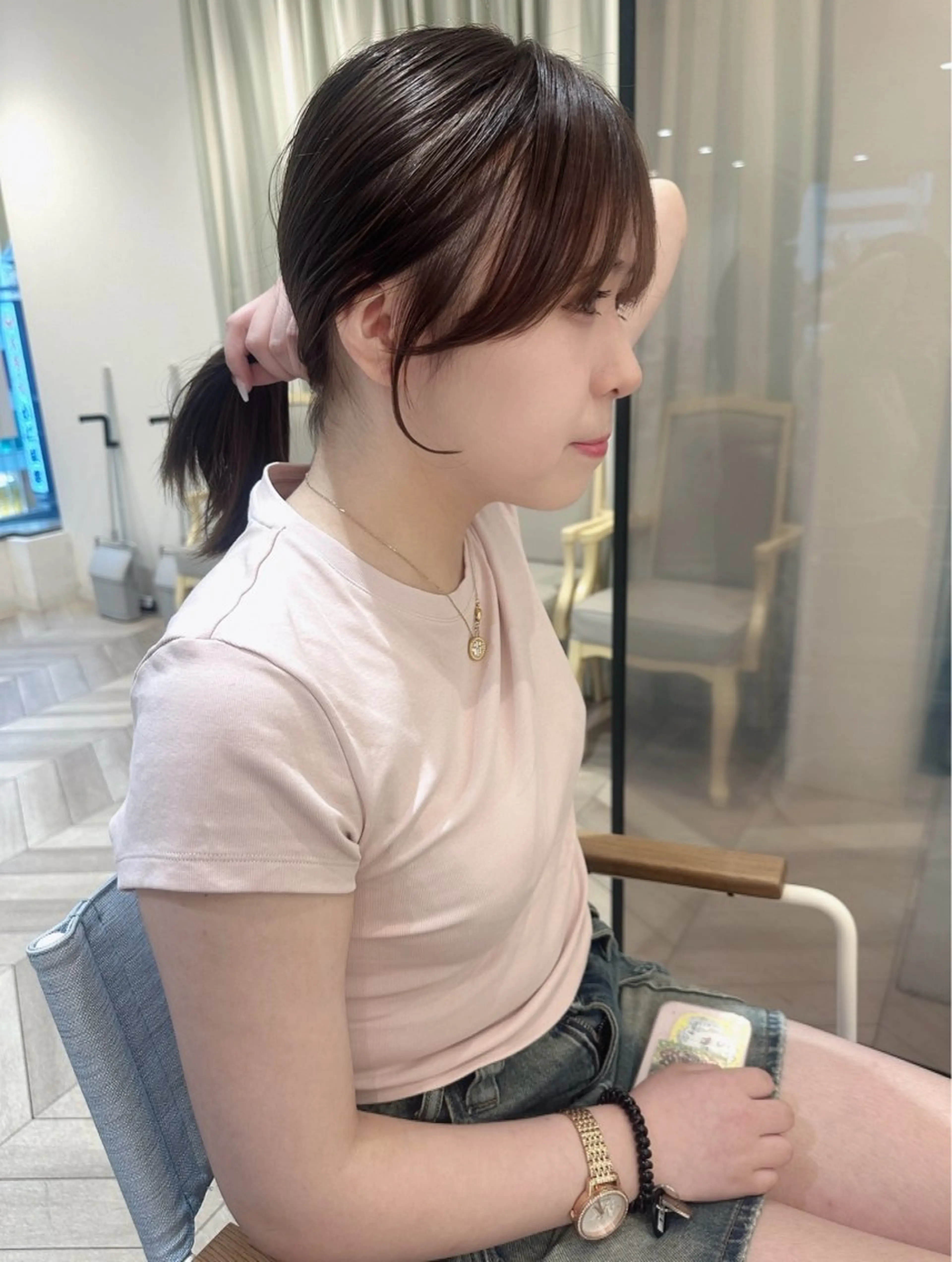 ロング カット ベージュ/インナー カラー🤍Rieのヘアスタイル