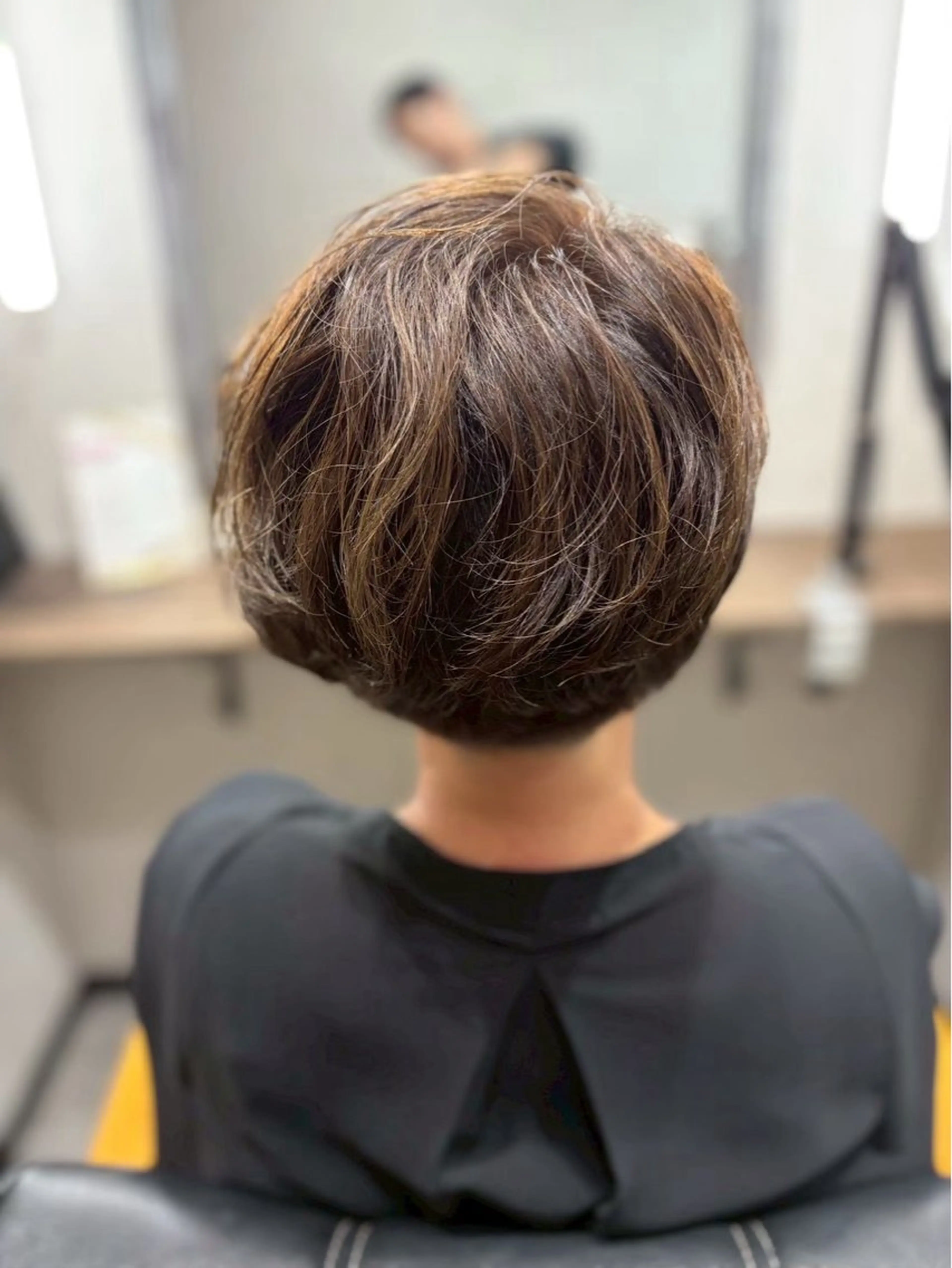ショート カット ヘアカラー トリートメント 白鳥 正孝のヘアスタイル