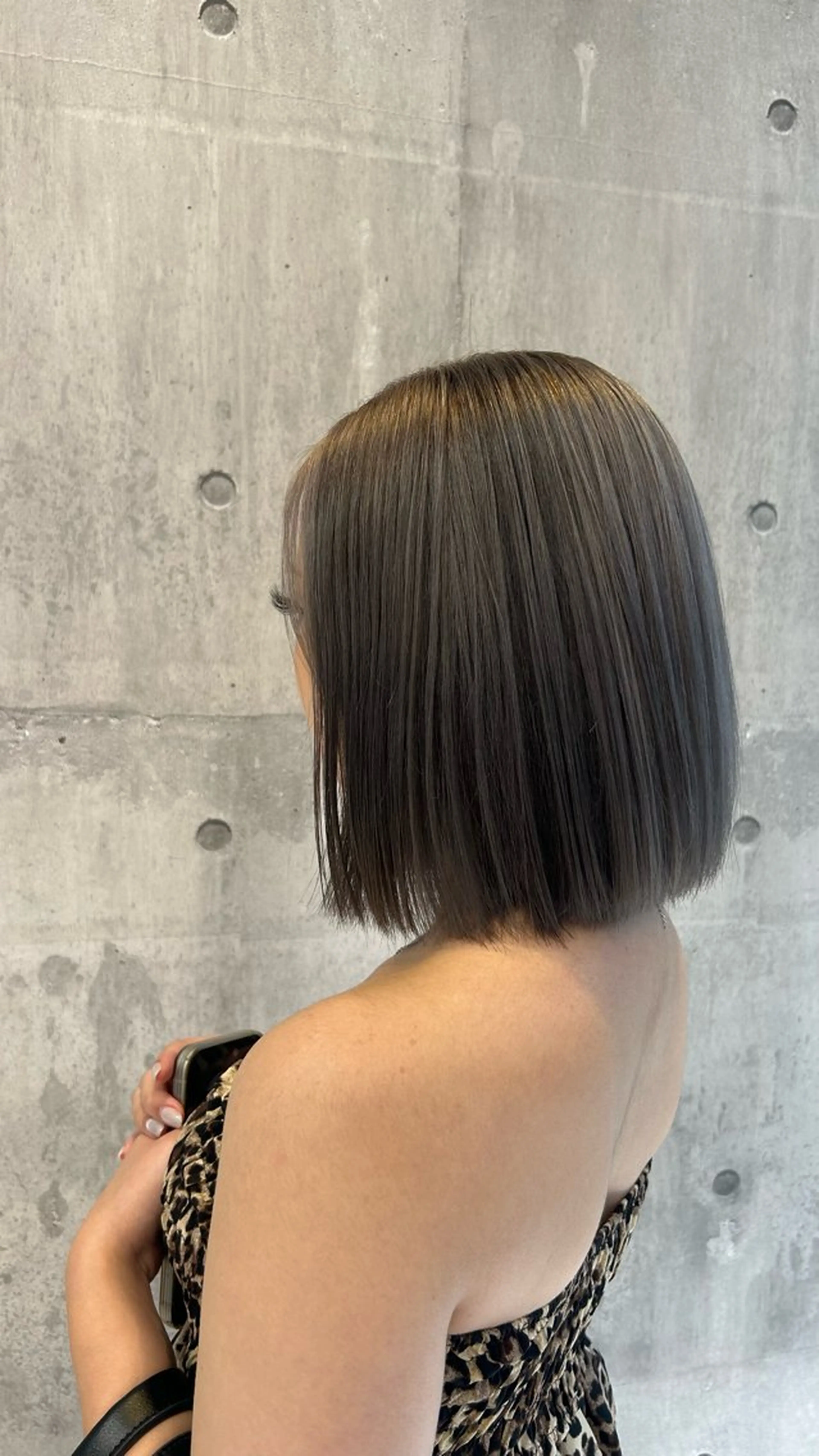 ショート ハイトーンカラー✨️ Amiのヘアスタイル