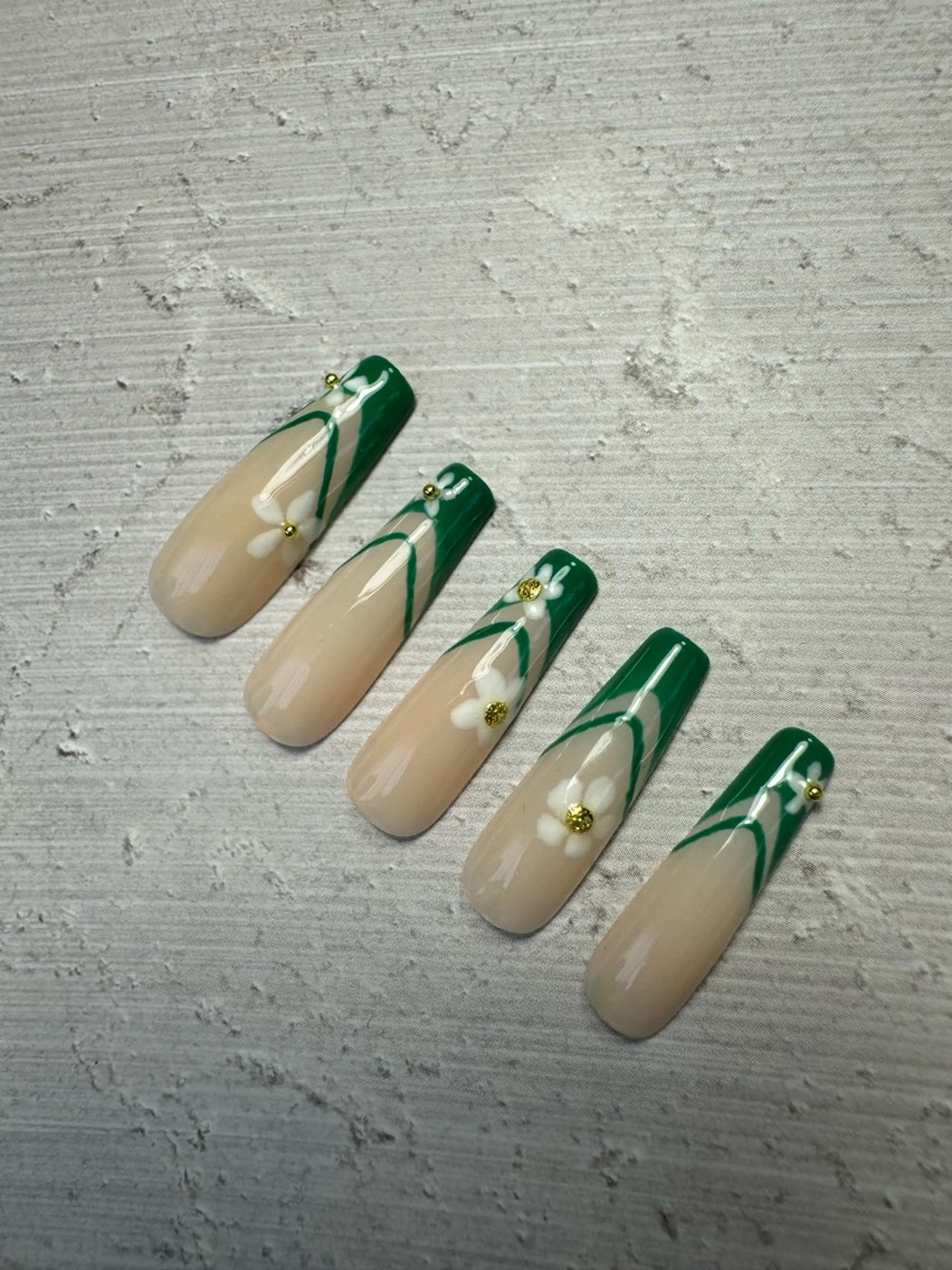 ネイル 川口 理沙のネイルデザイン