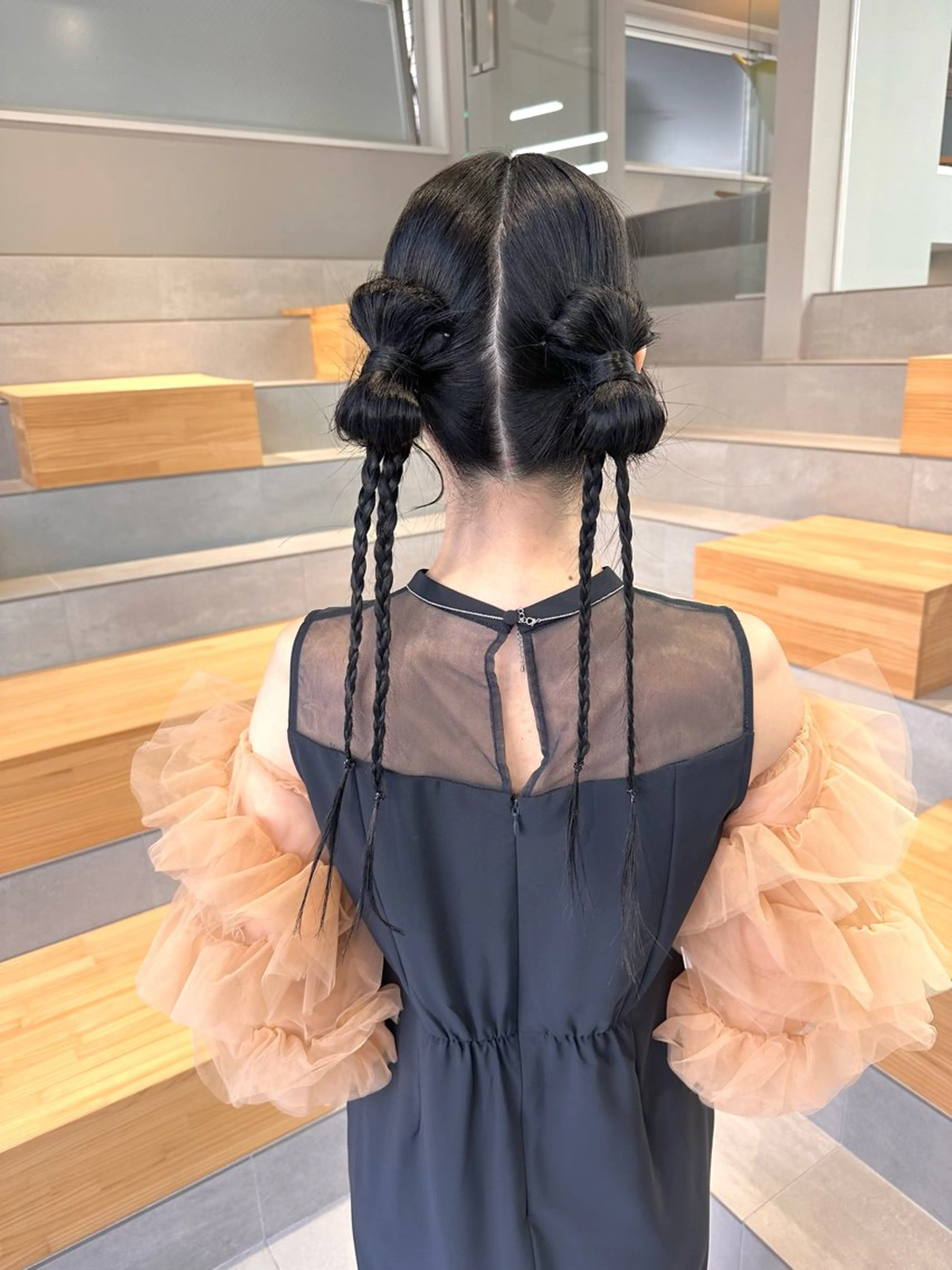 ロング ヘアアレンジ ヘアセット 染谷 遥花のヘアスタイル