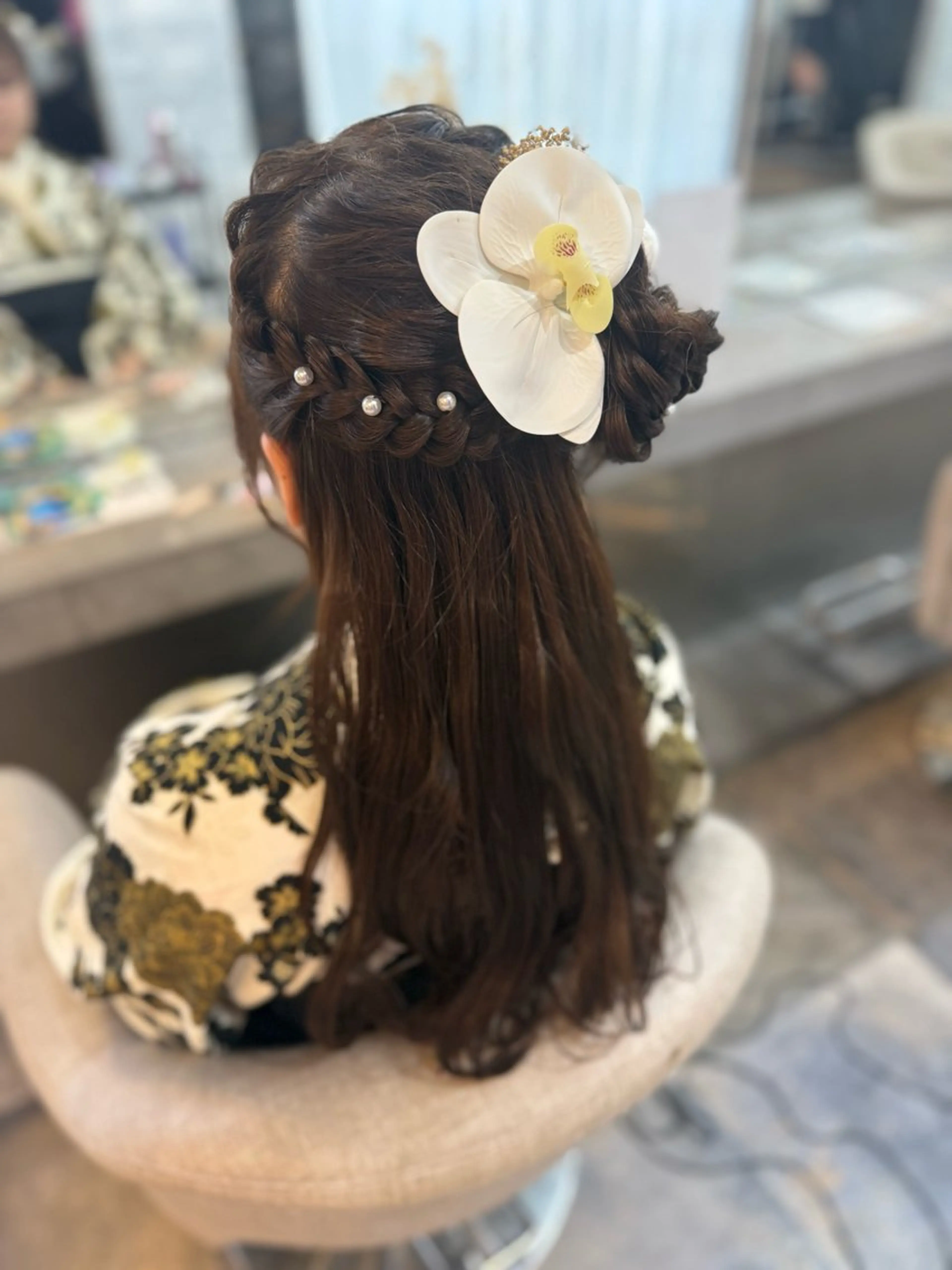 ロング ラベンダーベージュ 学生 韓国風ヘア ヘアセット 🦋ami/浦和 ブリーチ/韓国🦋のヘアスタイル