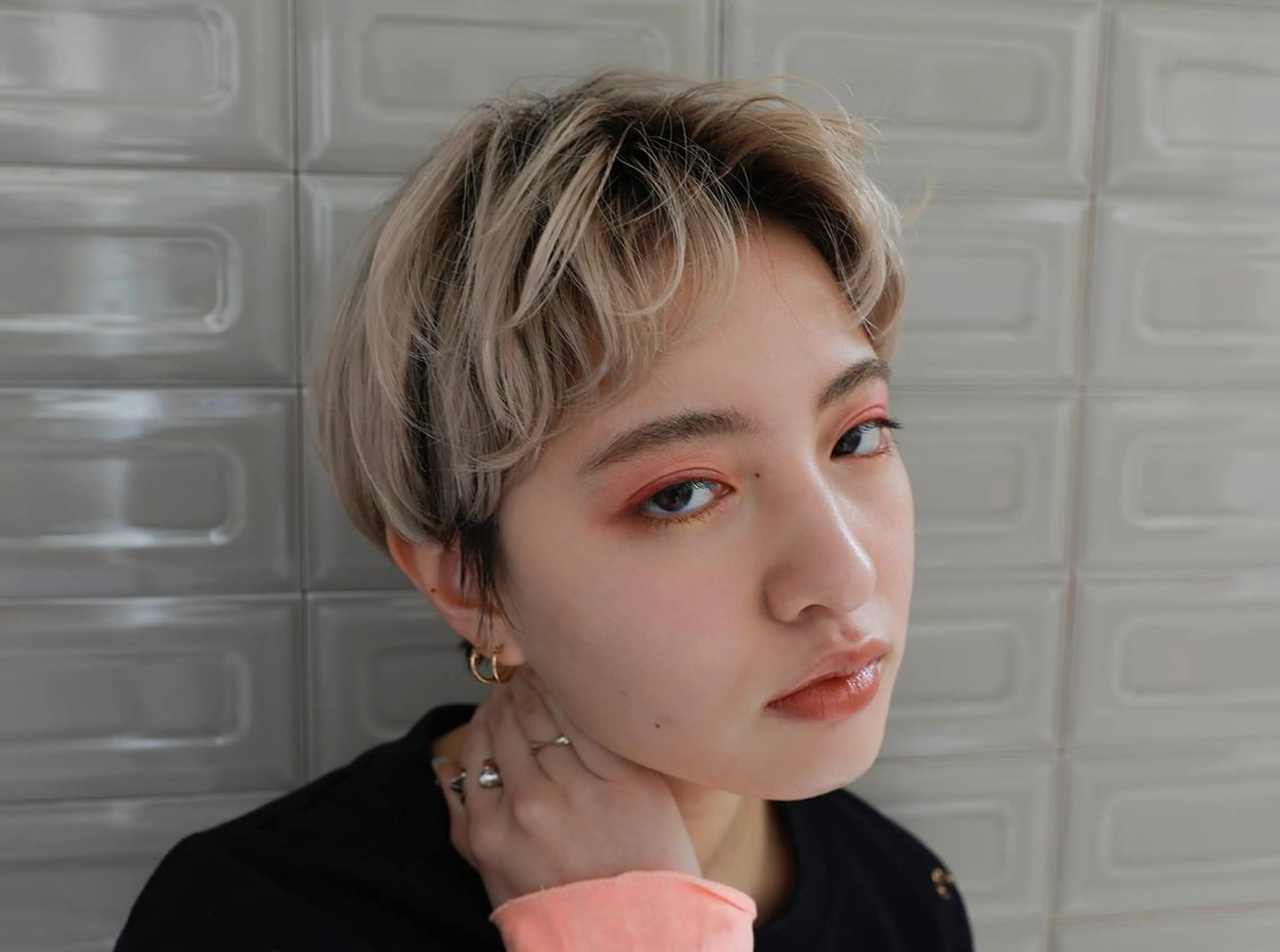 ショート カラー ブリーチカラーが人気 onnuのヘアスタイル