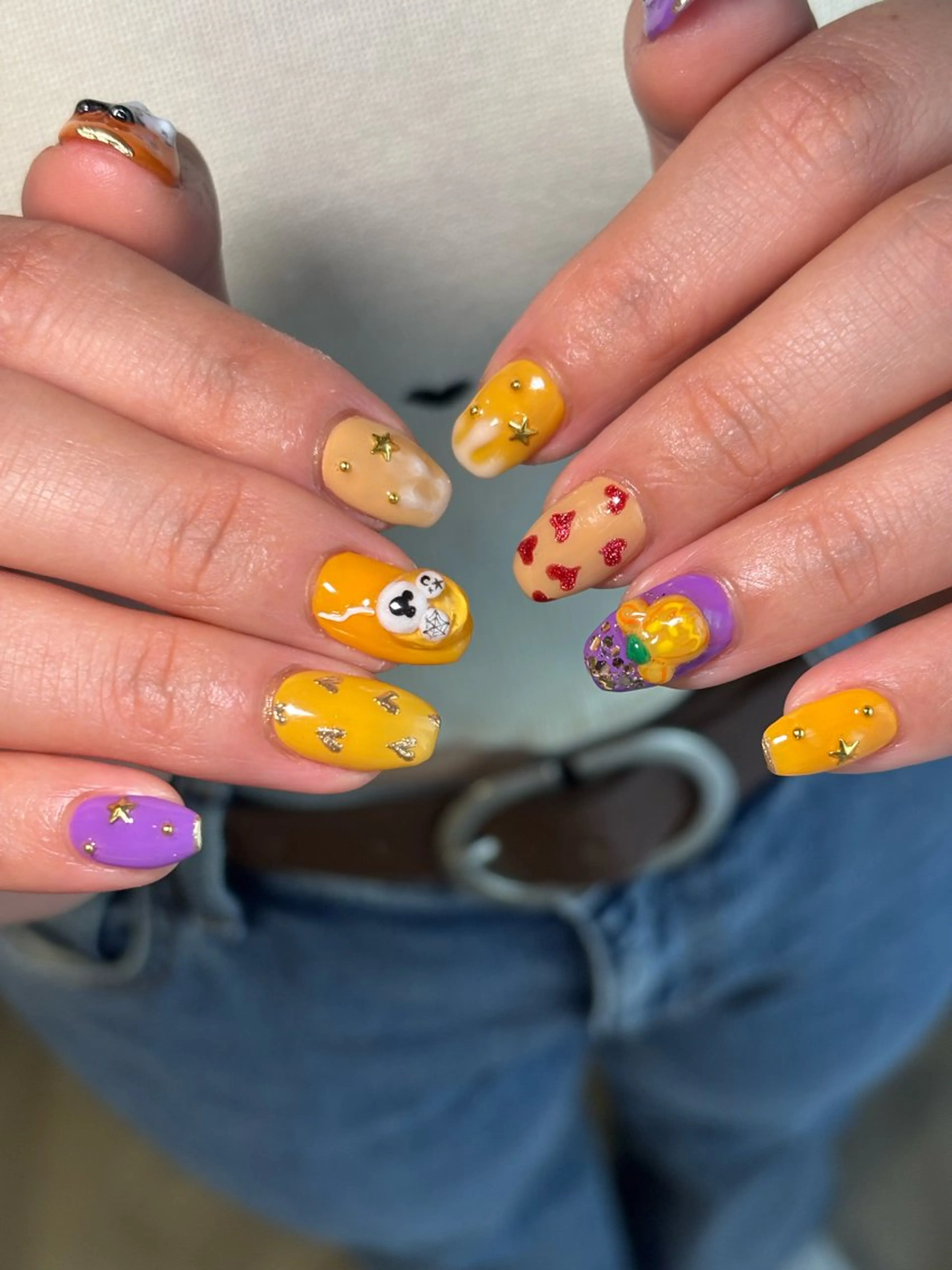 ネイル ハロウィン ハンドネイル .8 HAREのネイルデザイン