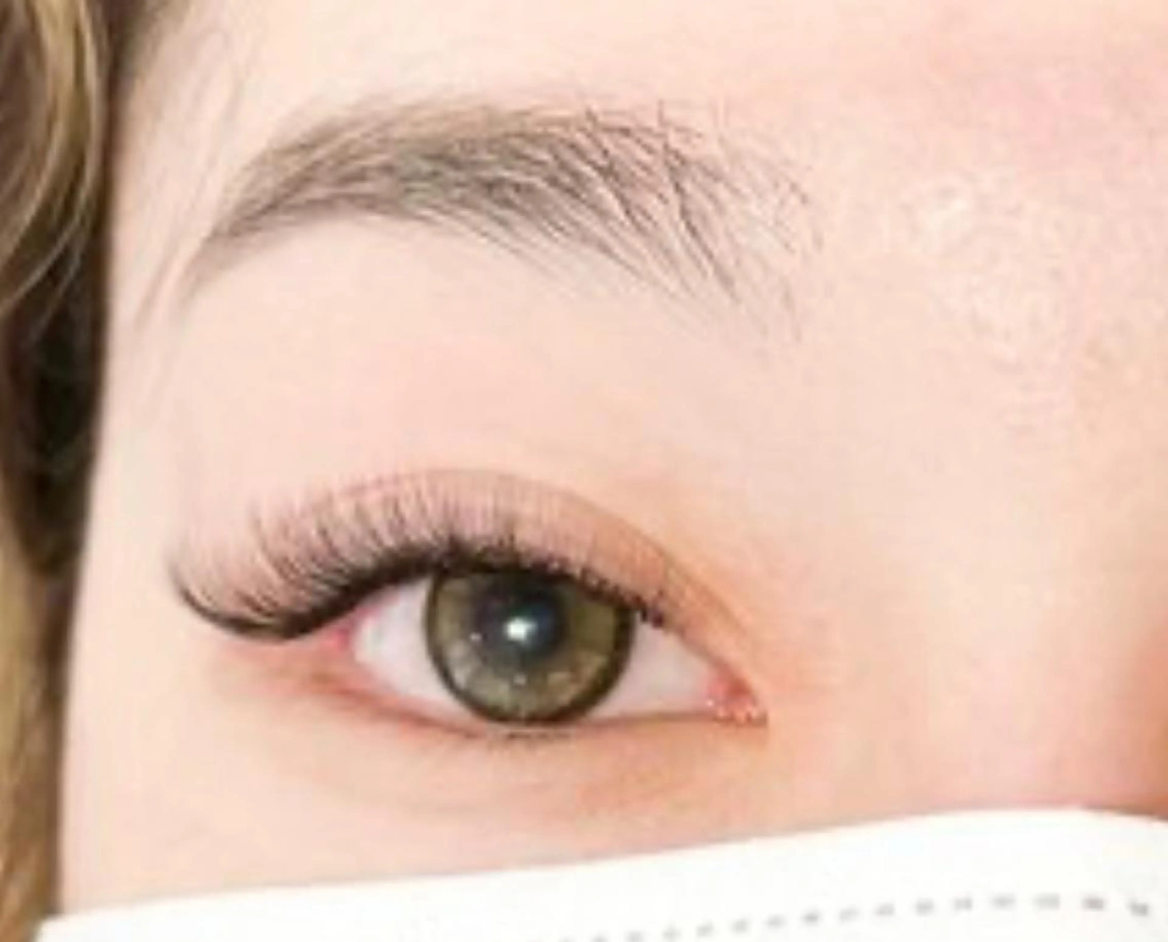 1/23(金)10:30​〜​のみLEDエクステ★ ボリュームラッシュ (ブラック・80束・オフ込)の写真