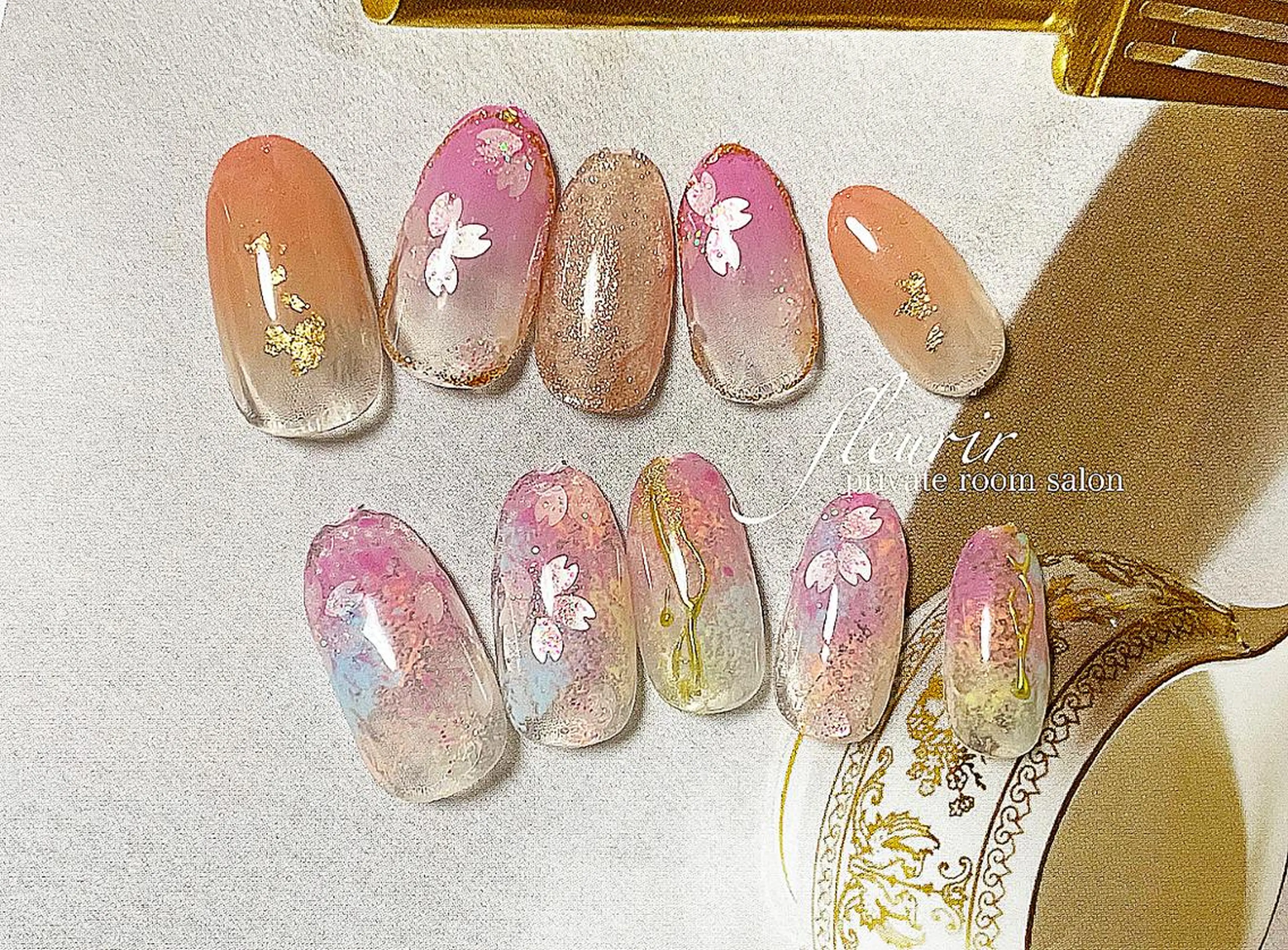 ネイル アートネイル 桜ネイル 長さ出し ジェルネイル ゴールド フルリール 【プライベートサロンのネイルデザイン