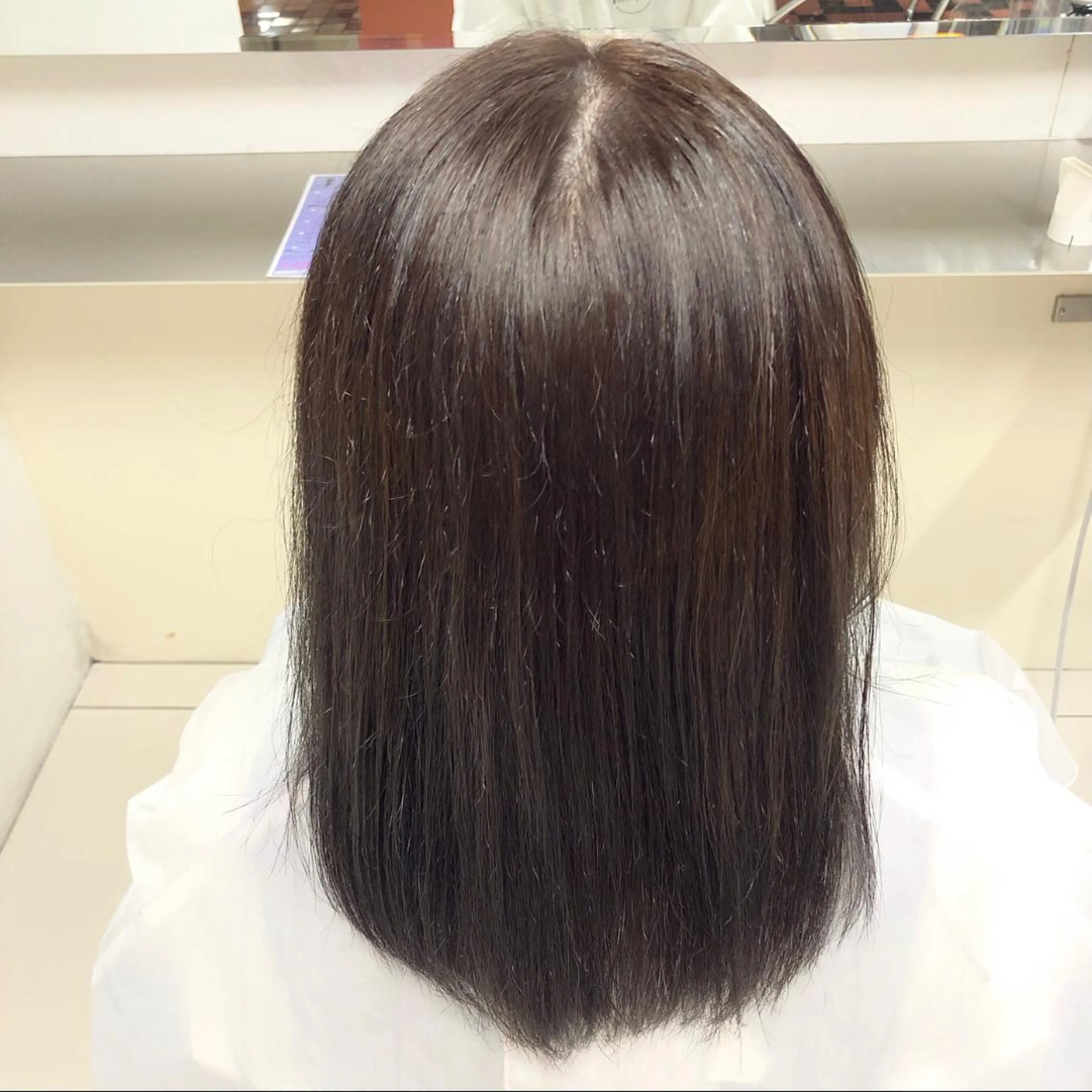 ミディアム カラー まつ毛/アイブロウ /髪質改善カラーのヘアスタイル