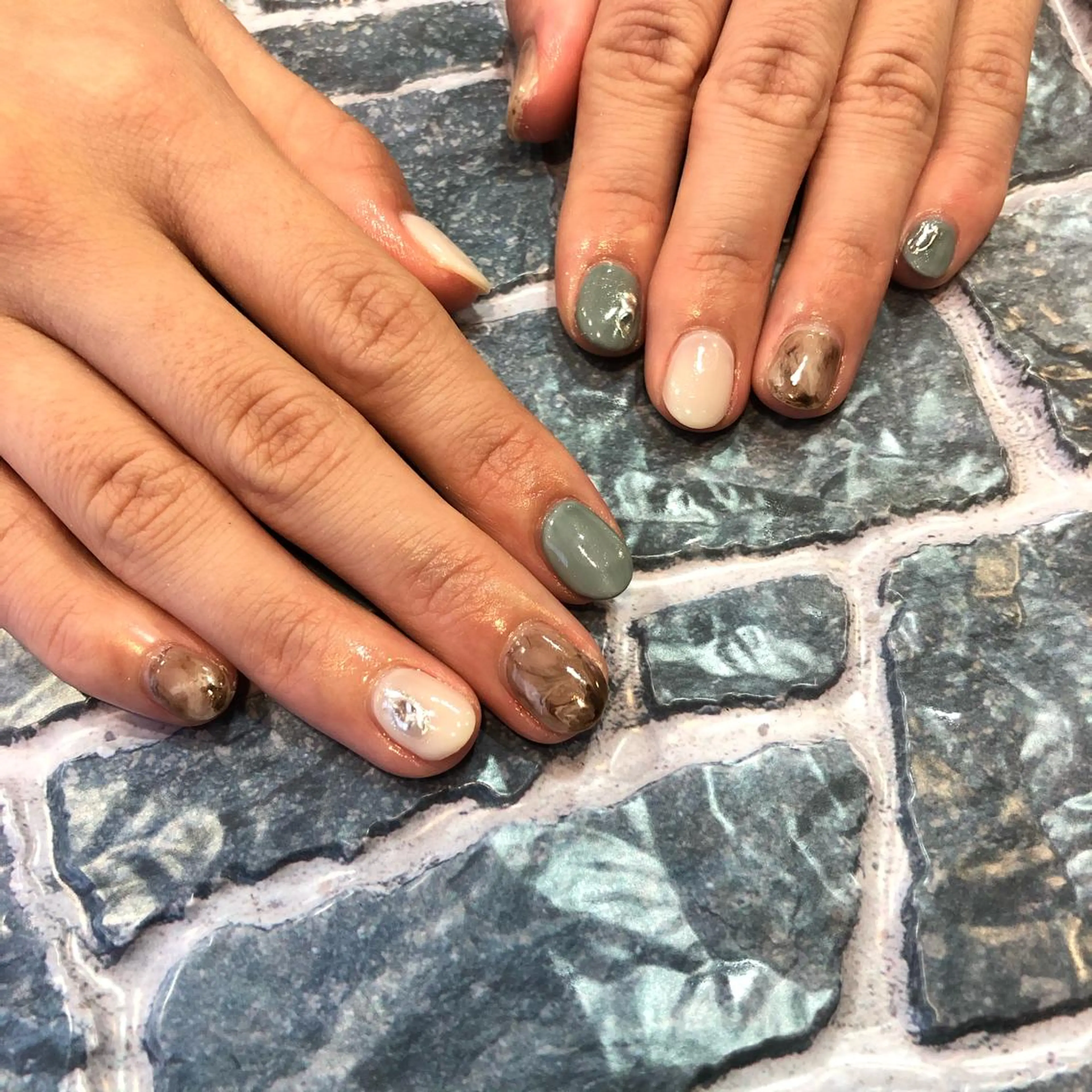 ネイル ハンドネイル 河野 弥月のネイルデザイン