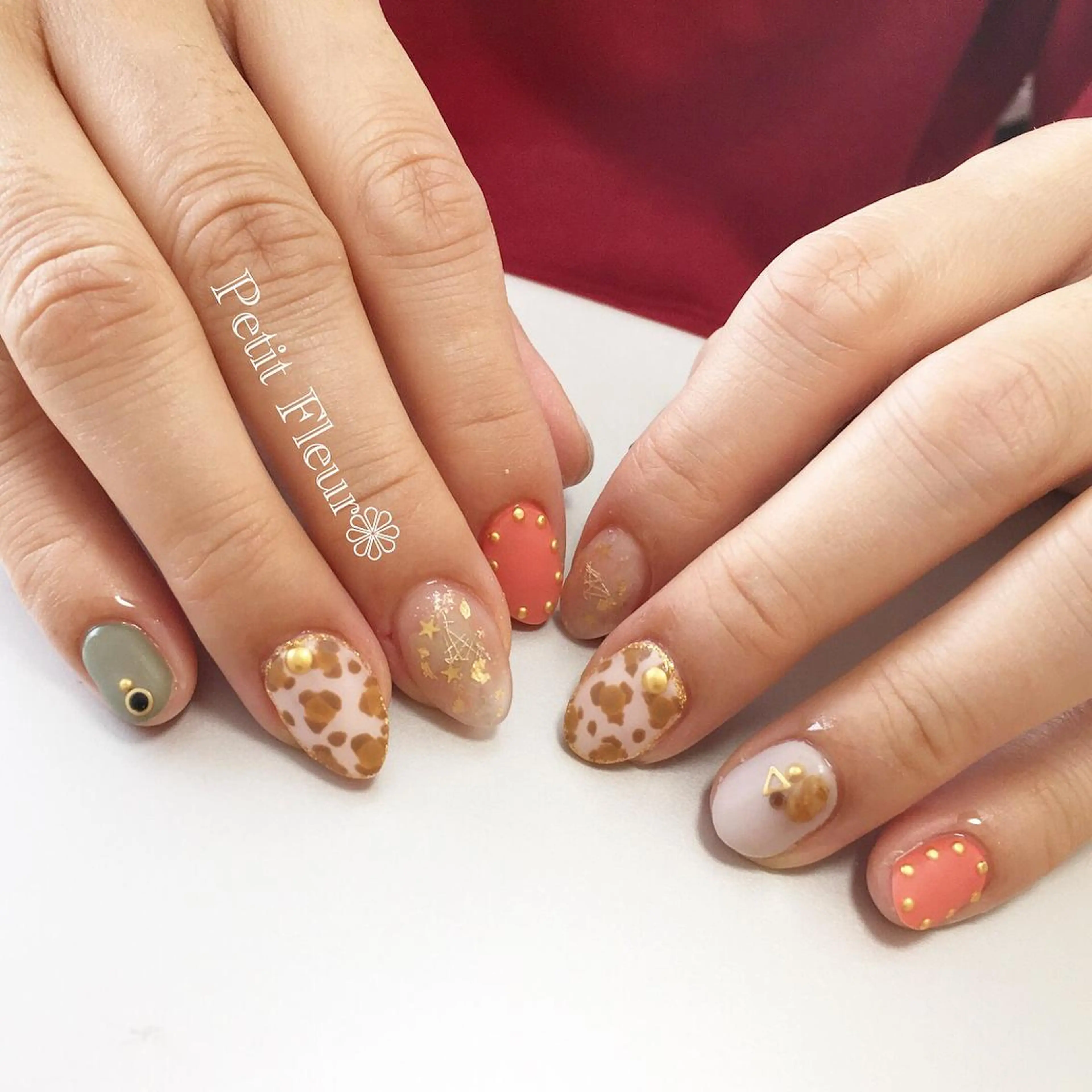 ネイル マットネイル ニュアンスネイル Petit Fleur所属・青柳 亜梨奈のマツエク・マツパデザイン