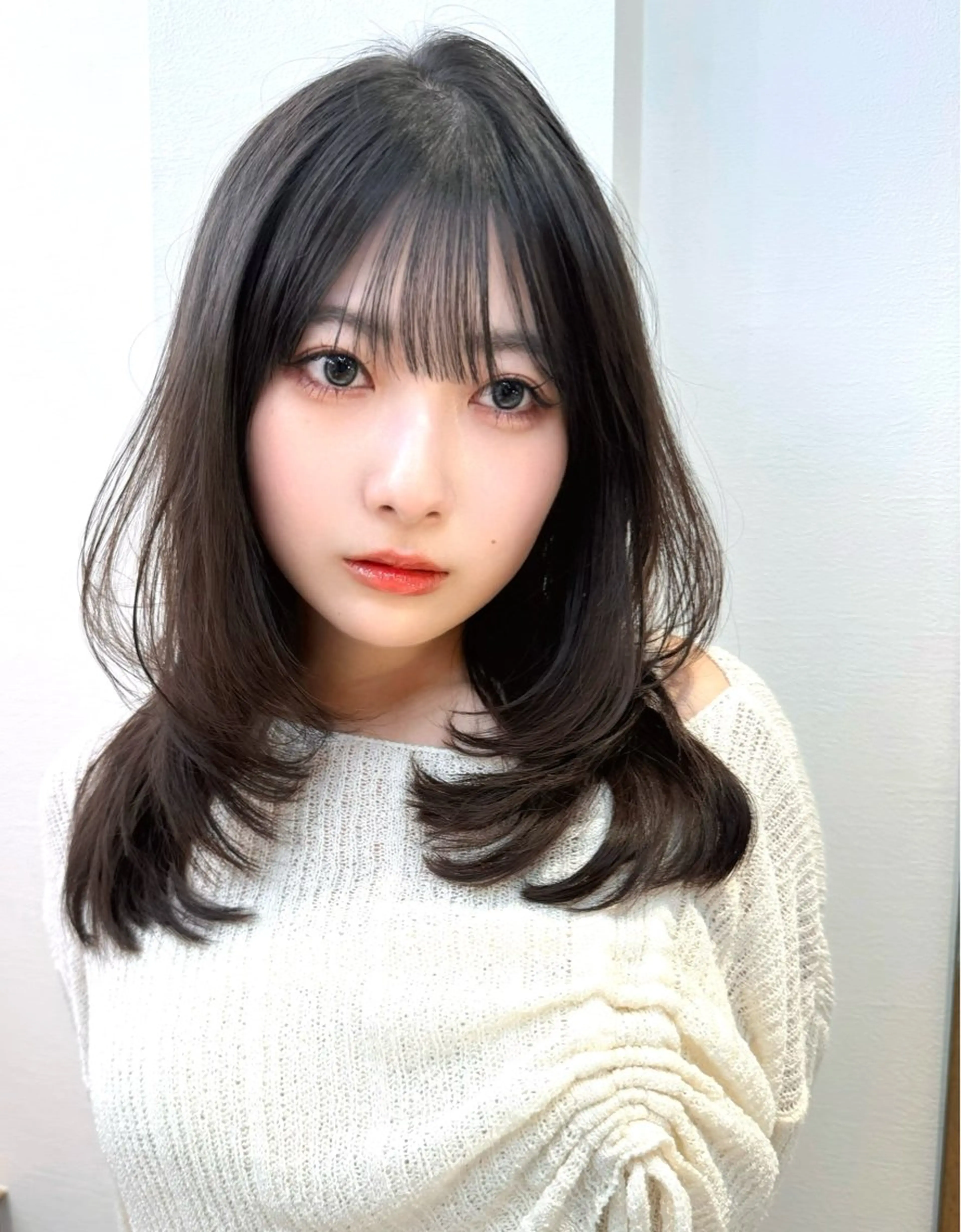 ミディアム カラー カット ヘアカラー トリートメント レイヤーカット /透明感カラー西田のヘアスタイル