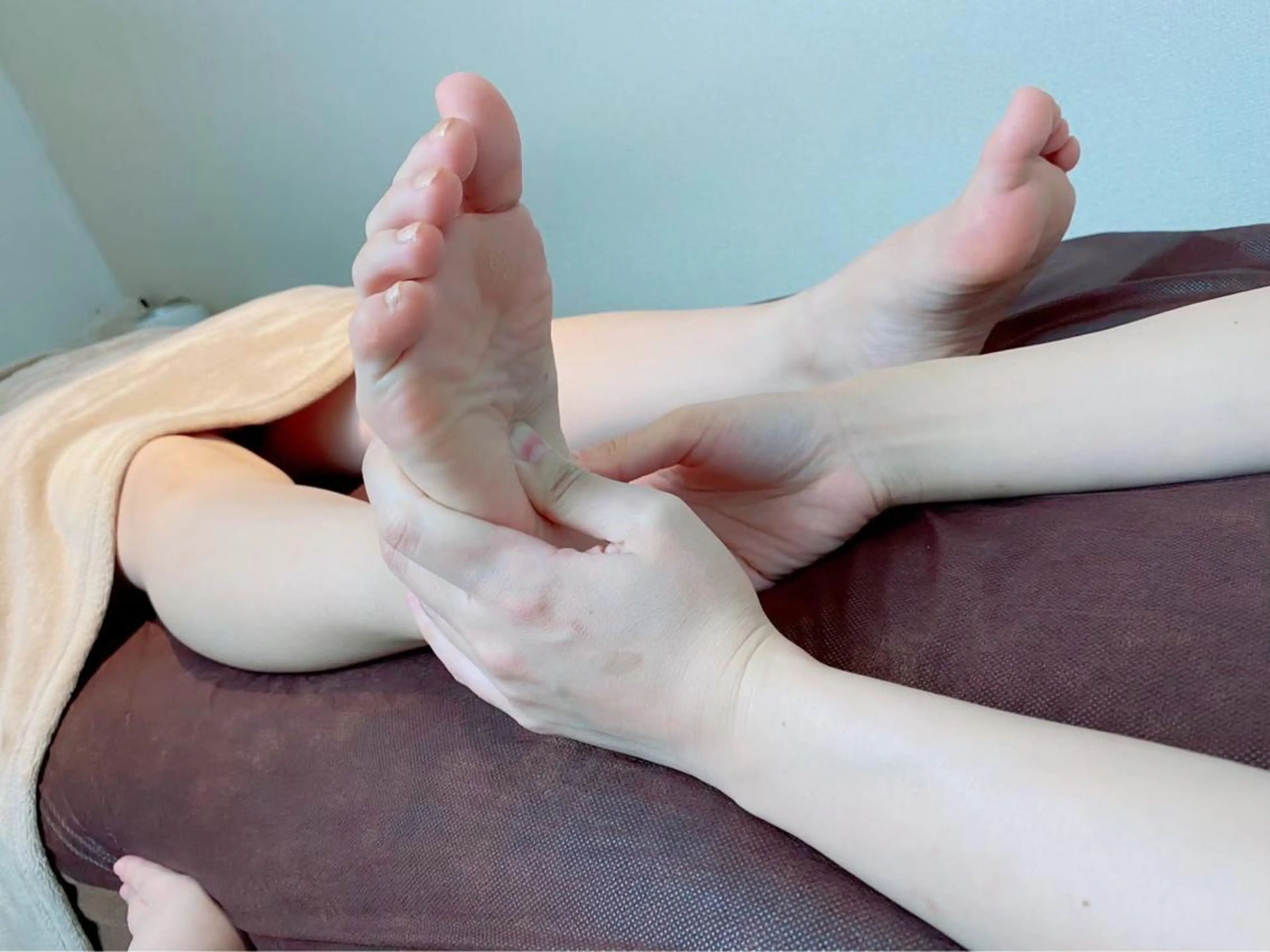 ショート カラー パーマ ヘアアレンジ メンズ キッズ ネイル マツエク・マツパ アイブロウ ニキビ特化型エステ 🍓最短で肌質改善のエステ・リラクイメージ