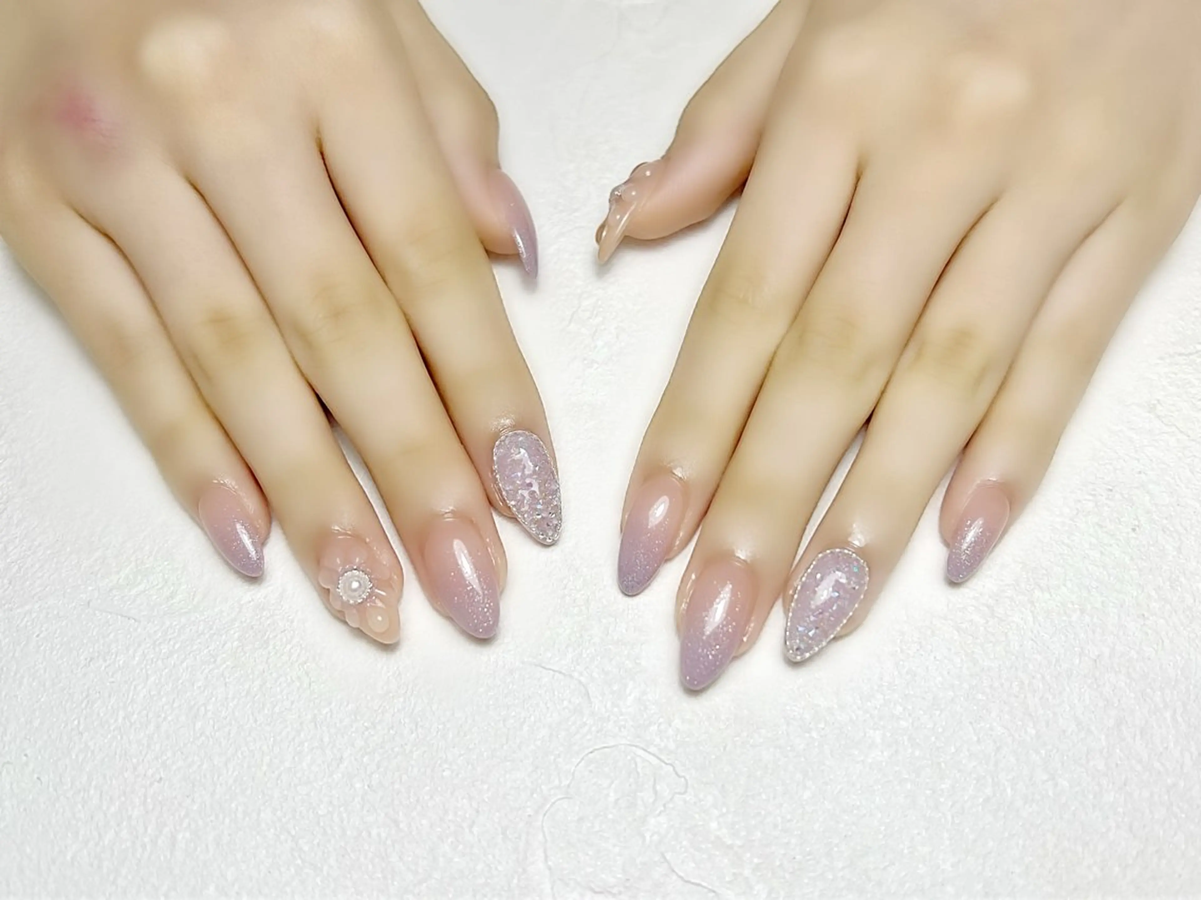 ネイル フラワーネイル ガーリー グラデーション キラキラネイル ぷっくりネイル rouse nail RISATOのネイルデザイン