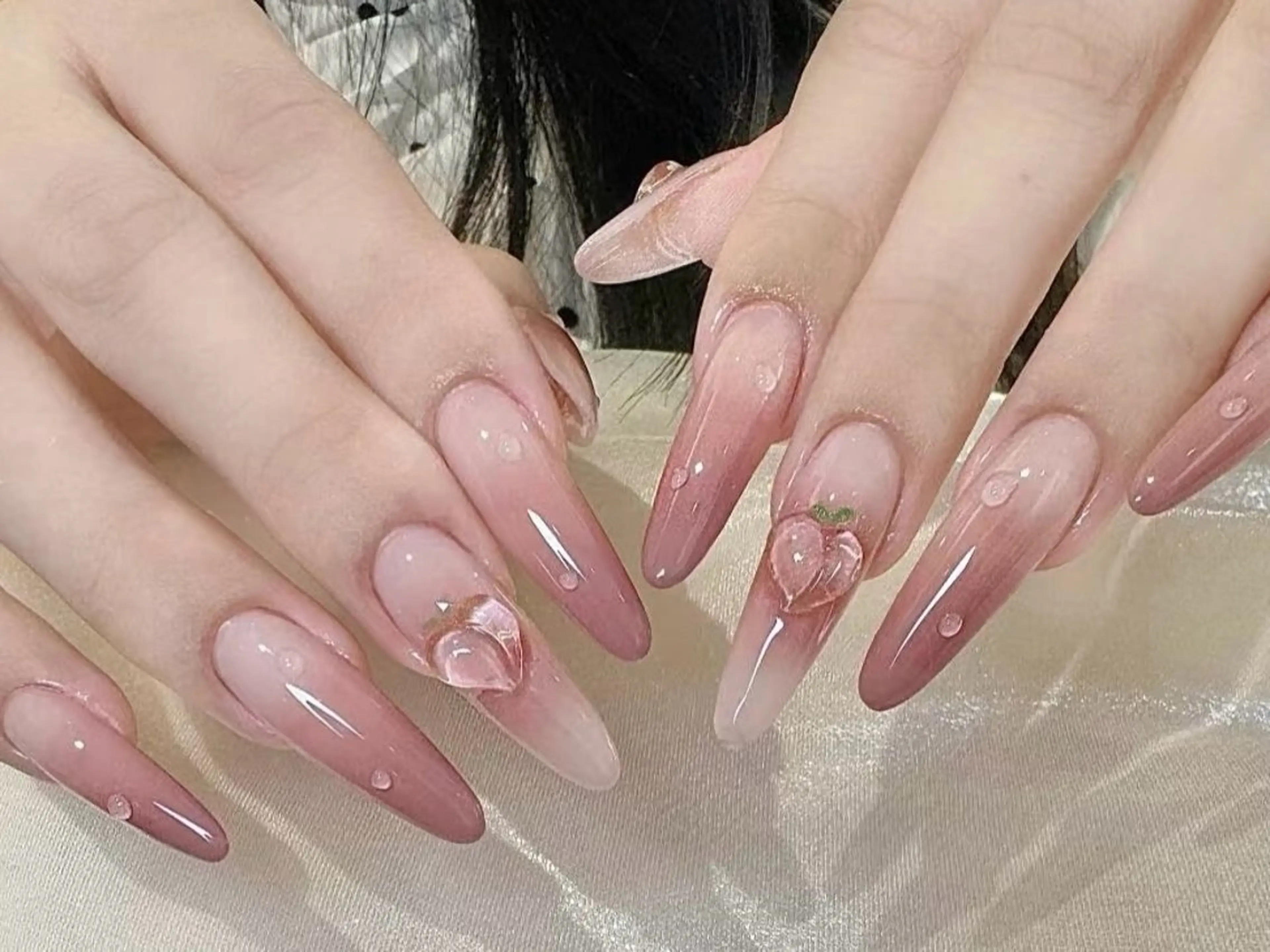 メンズ ネイル アートネイル フレンチネイル ジェルネイル キラキラネイル パラジェル Bloom スカルプ専門店のネイルデザイン