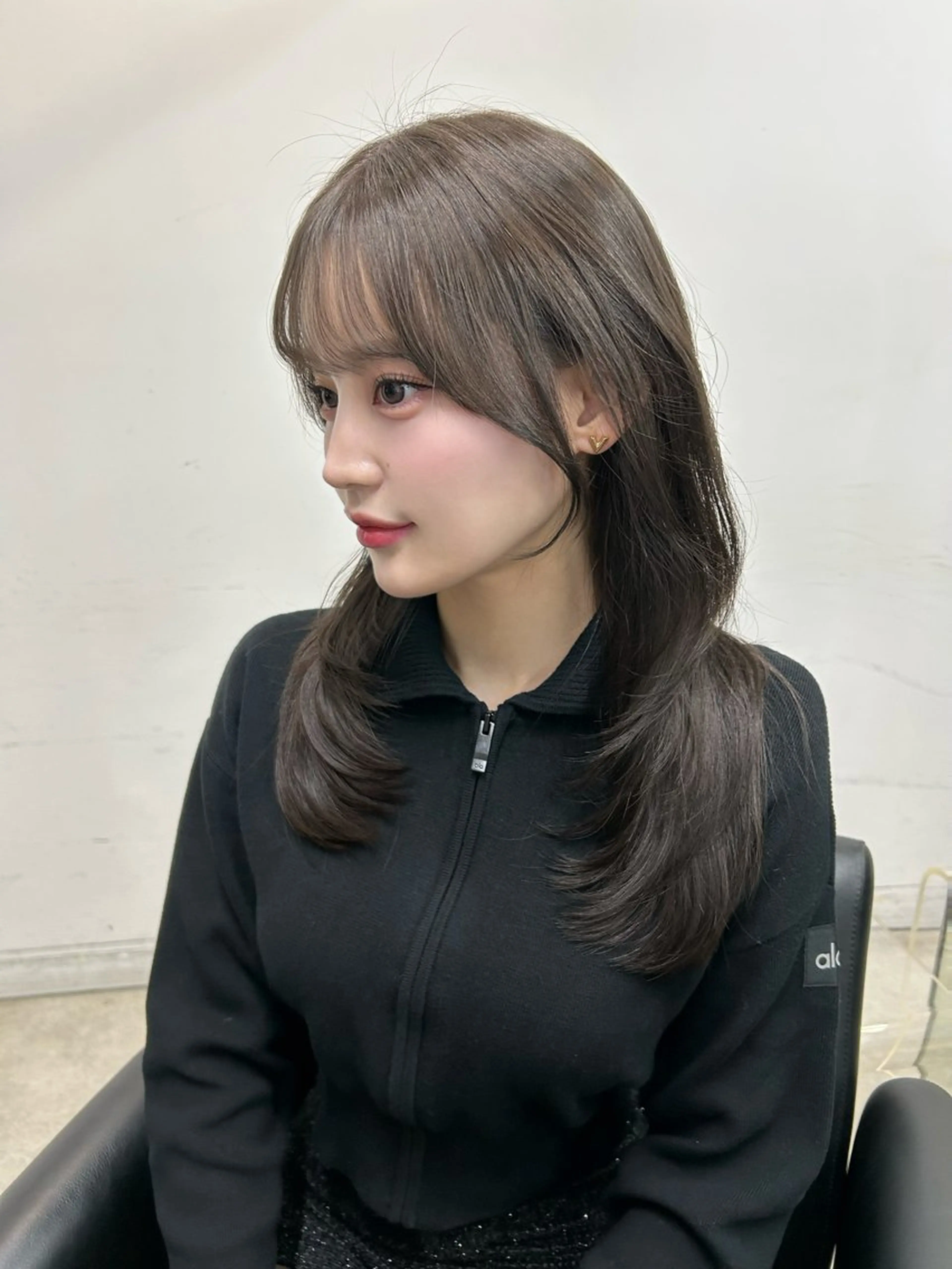 ミディアム 韓国風ヘア レイヤーカット カット ヘアカラー トリートメント sunc所属・梅田l大人韓国ヘア レイヤー×艶カラーのヘアスタイル