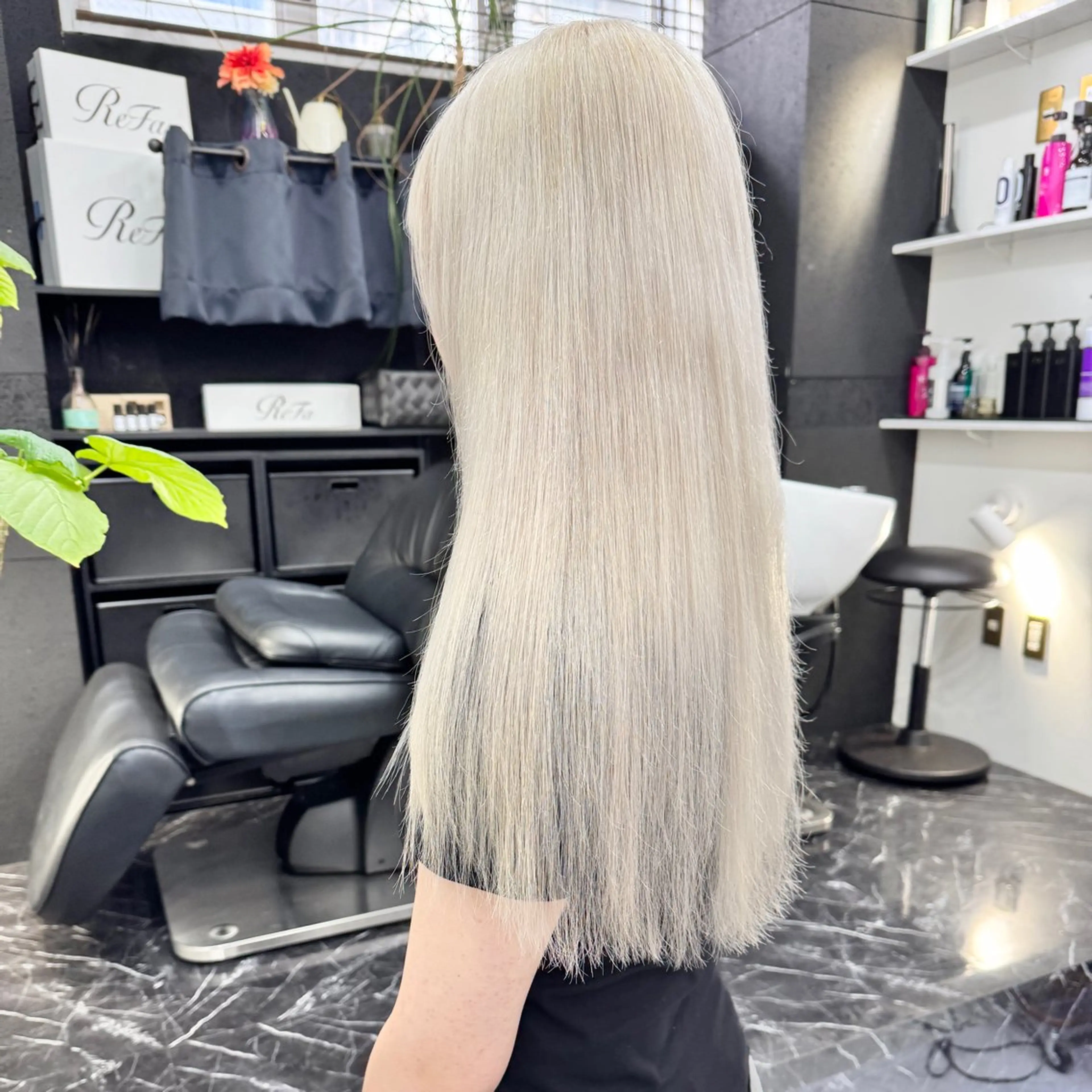 ロング カラー ブリーチ 透明感カラー カット ヘアカラー トリートメント ChuDuck所属・ケアブリーチ×ハイト ーン専門/SHOTAのヘアスタイル