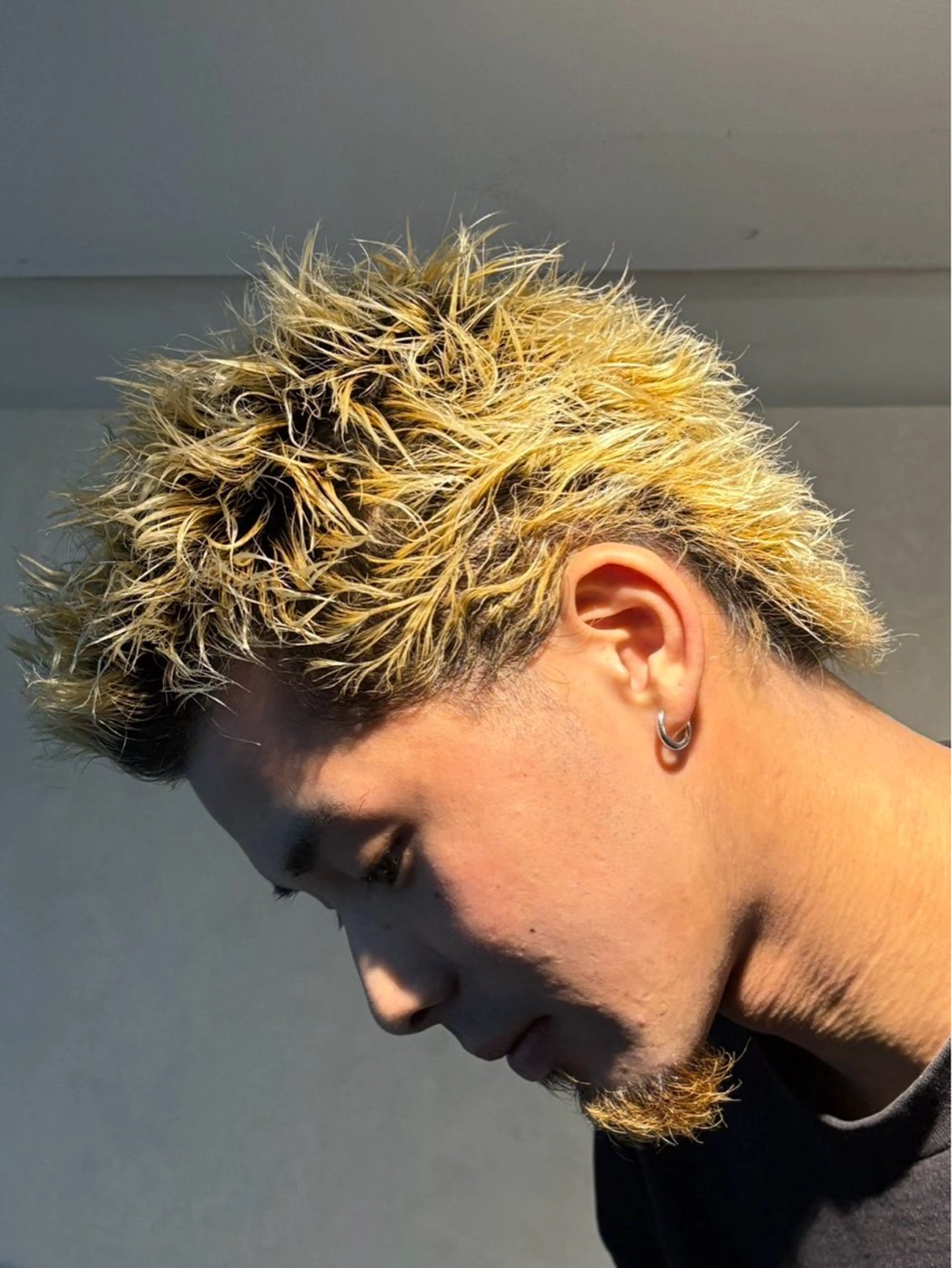 ショート パーマ メンズ メンズパーマ 学生（メンズ向け） スパイキーショート 学生 ショートヘア カット パーマ eir Luxe所属・カットマン大北 ですのヘアスタイル