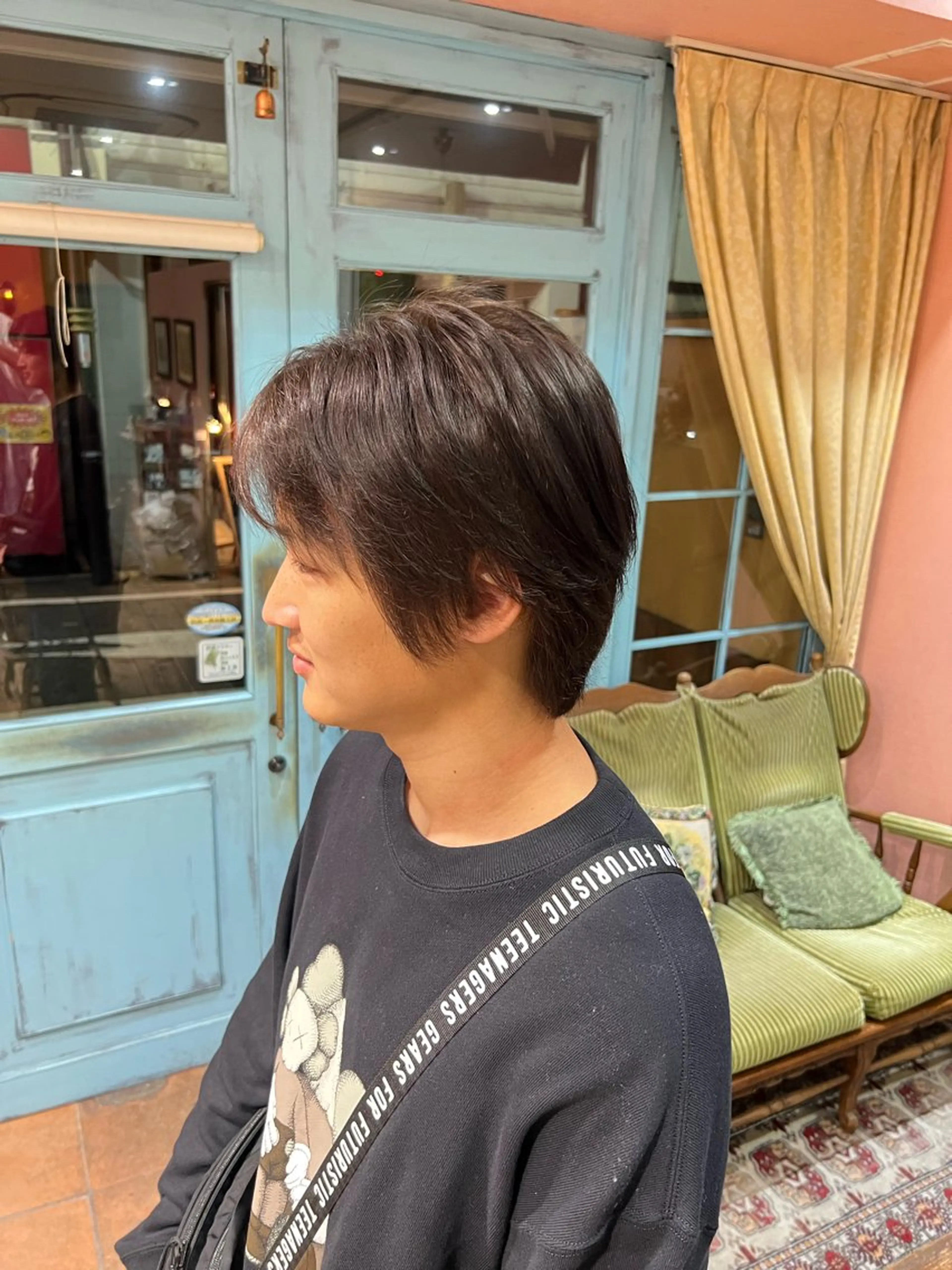 ショート カラー メンズ グレージュ moco by doll所属・PON　ハイトーン ショートカット心斎橋のヘアスタイル