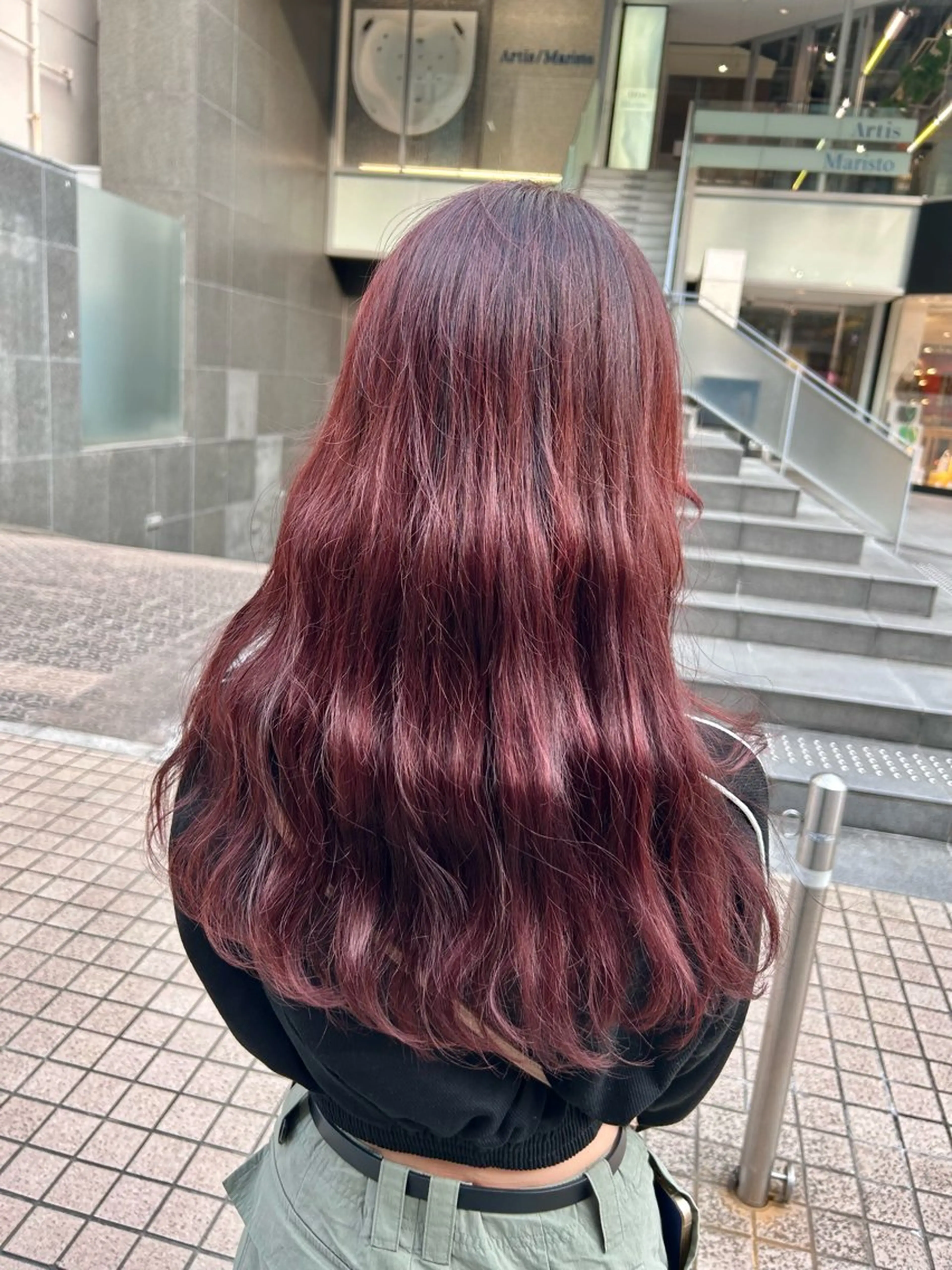 ロング カット ヘアカラー トリートメント L STUDIO所属・ハイトーン/ブリーチ 🧁soraのヘアスタイル