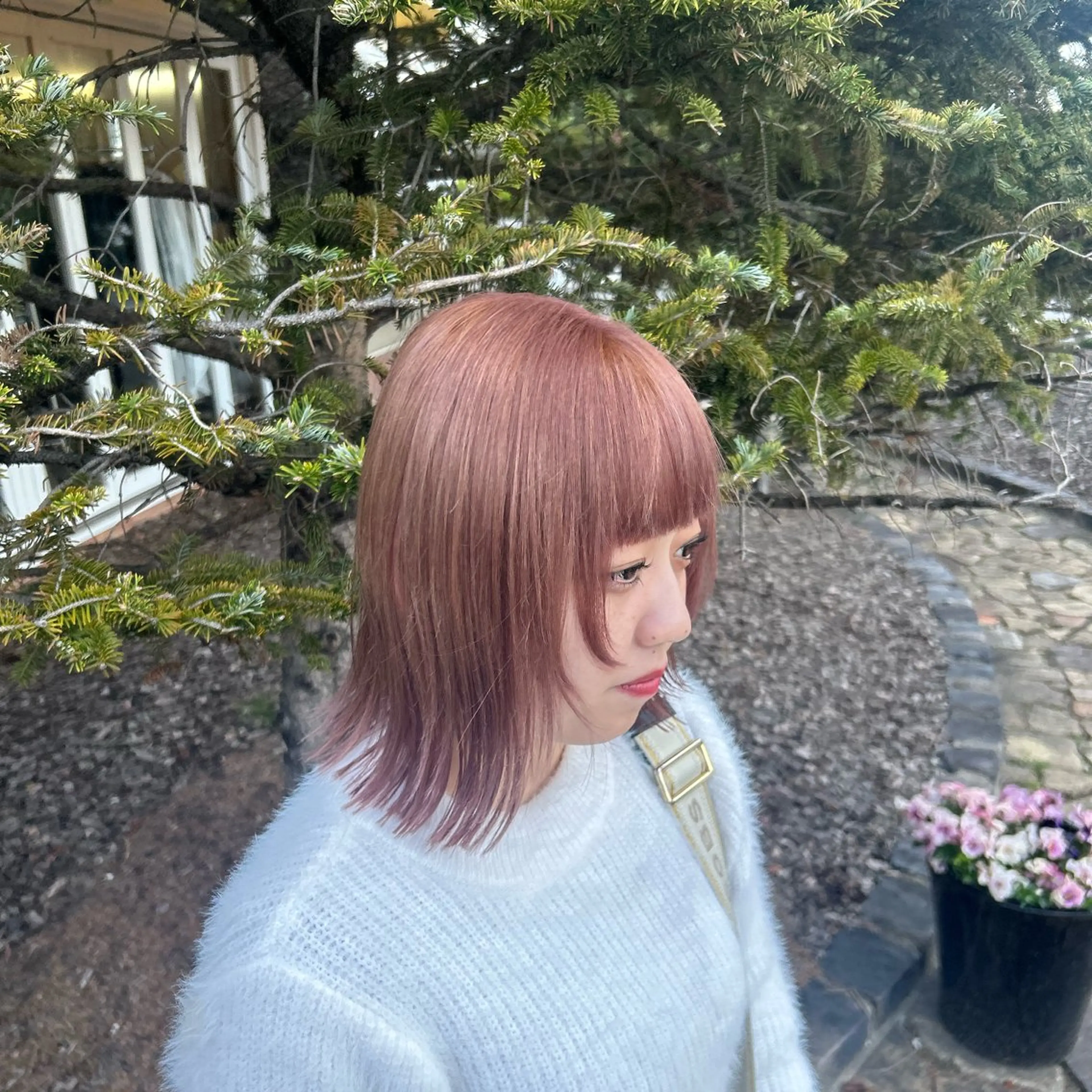 ミディアム カット ヘアカラー Flat /rina🧸のヘアスタイル