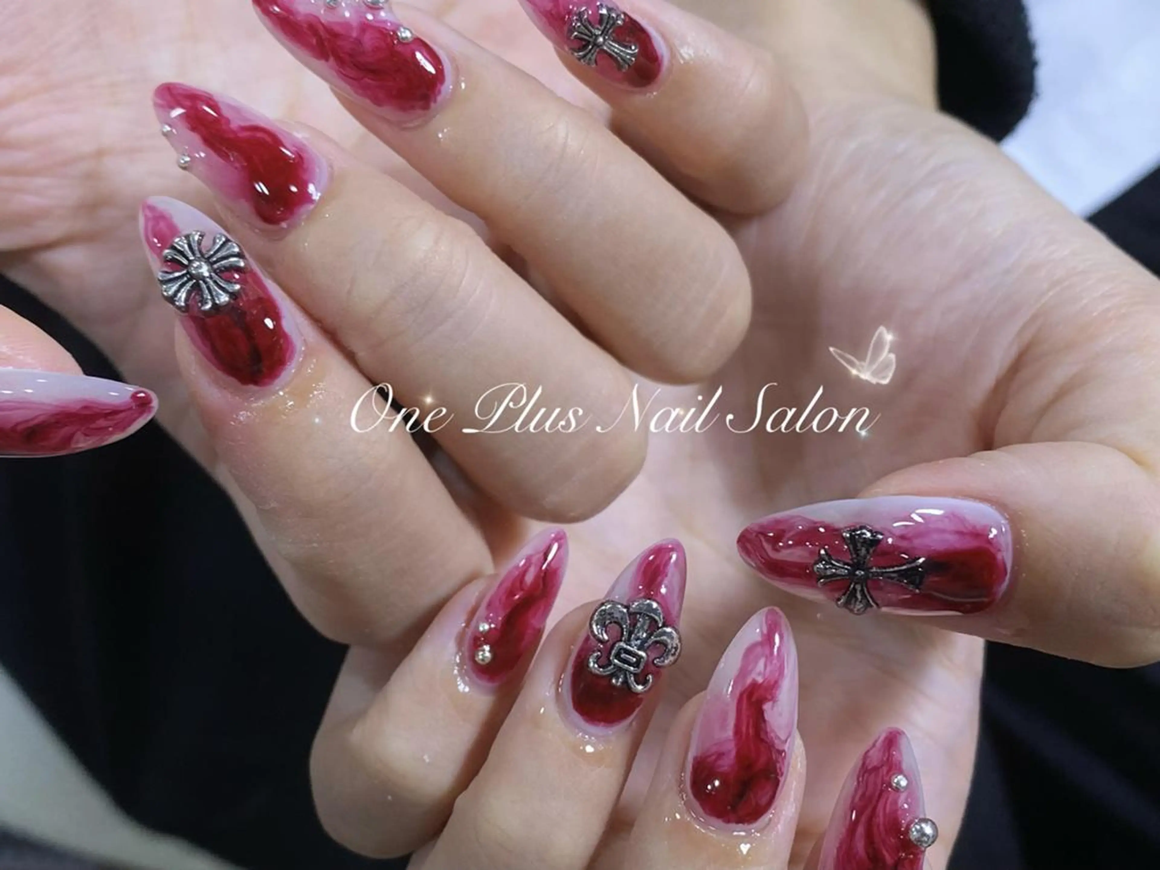 ネイル One Plus Nail Salonのネイルデザイン