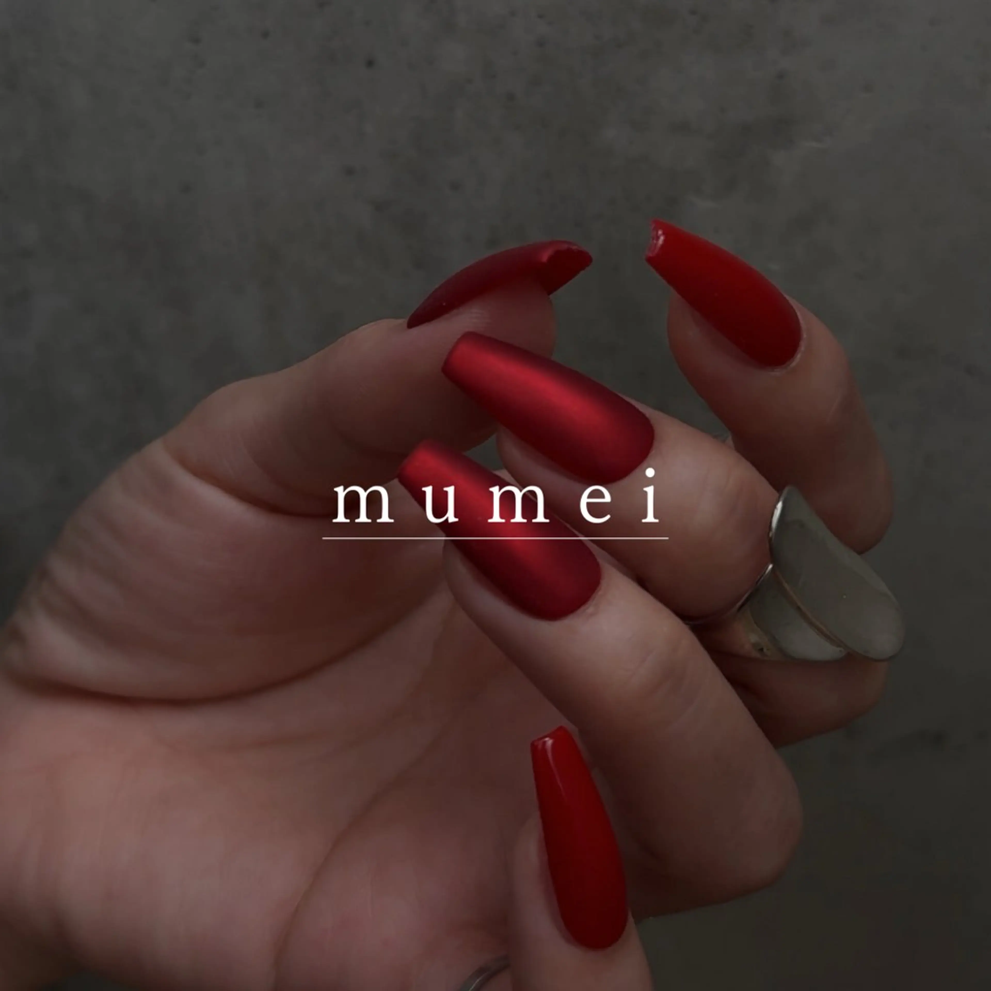 ネイル ボルドー マットネイル 赤色 mumei _ NATSUMIのネイルデザイン