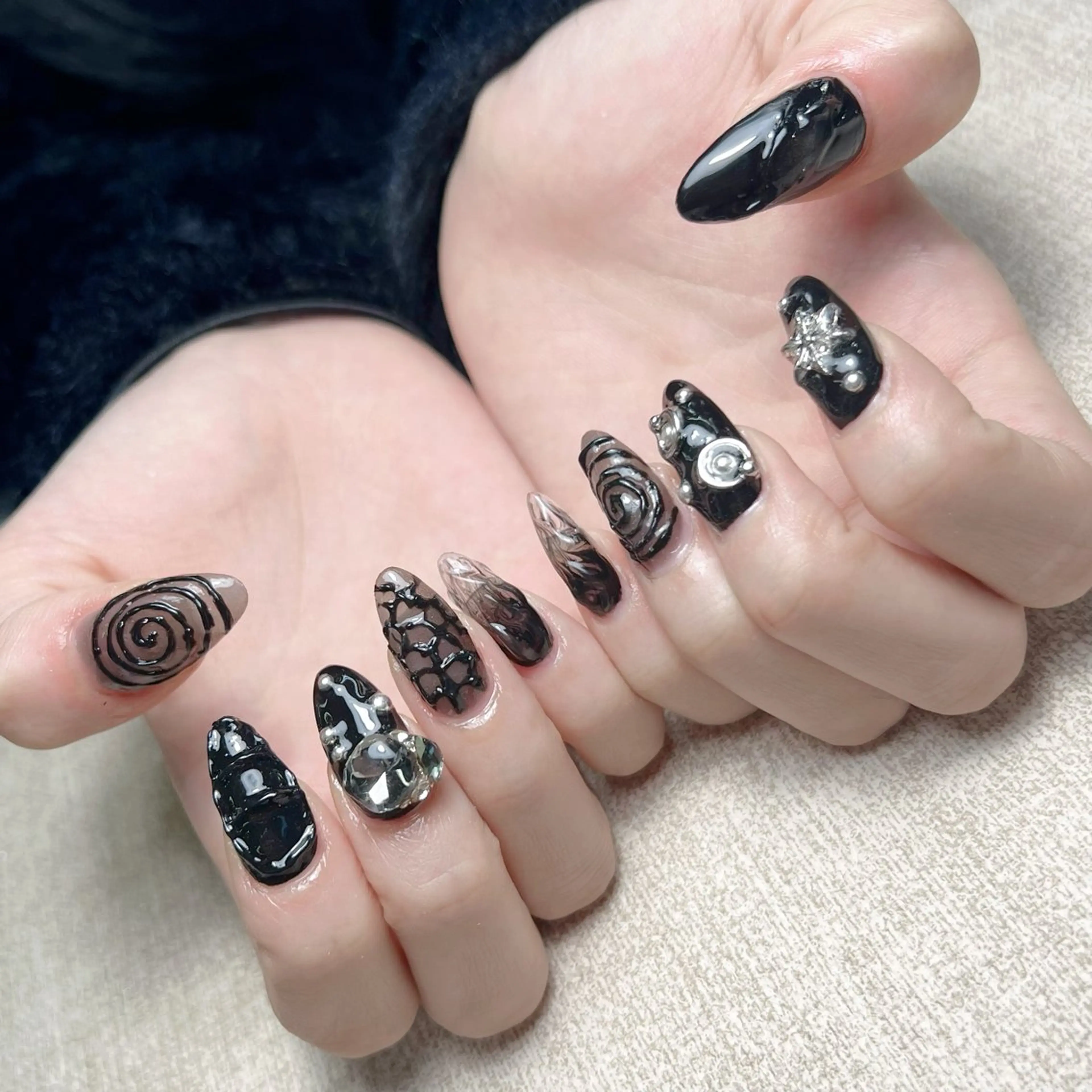 ネイル アートネイル ジェルネイル キラキラネイル 持ち込み シンプルネイル ぱん ちゃんのネイルデザイン