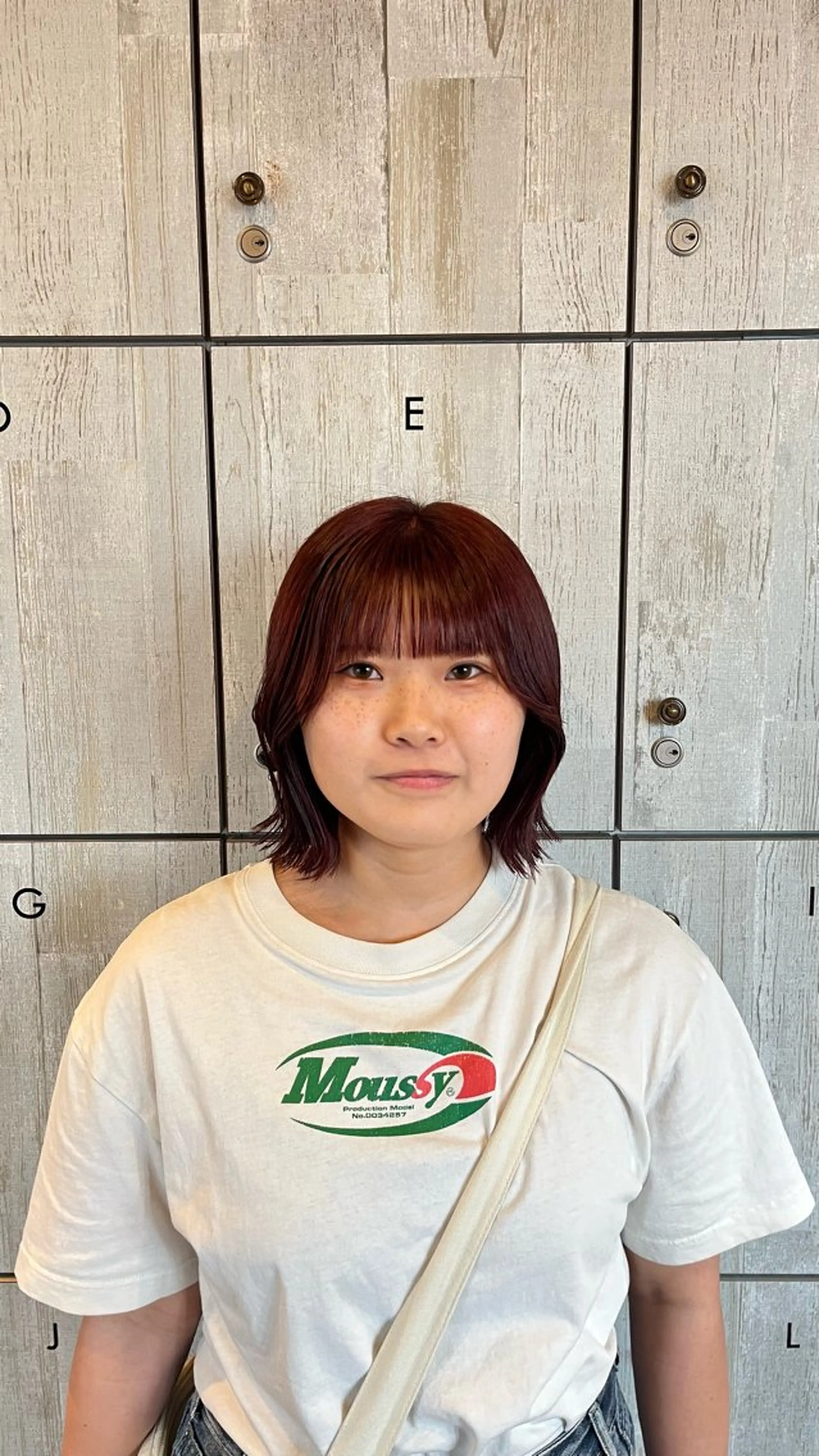 ミディアム ヘアカラー 夏向/ハイトーン /パーマのヘアスタイル