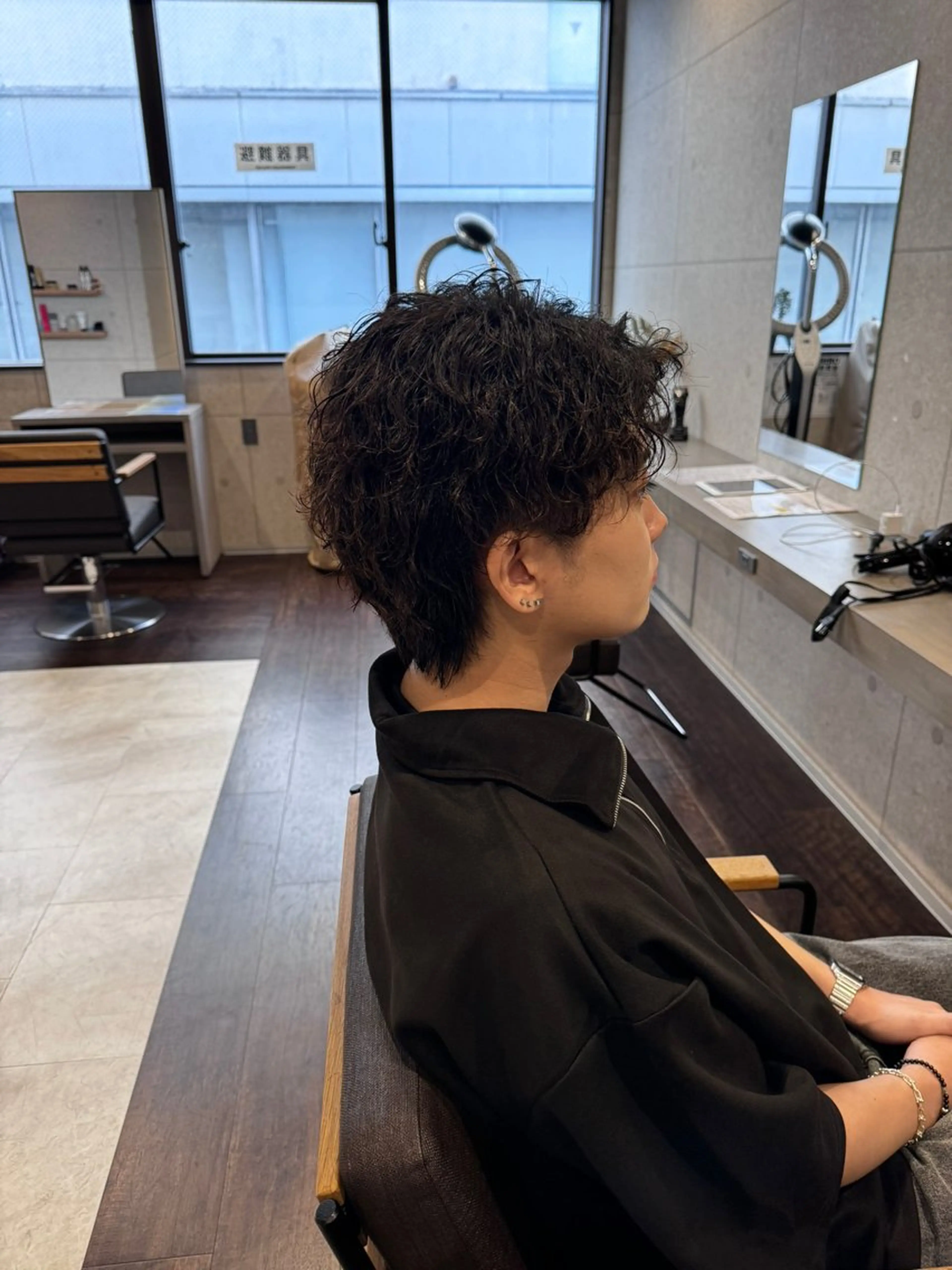 ショート パーマ メンズ 波巻きパーマ 髪質改善、パーマ◎ TSUBASAのヘアスタイル