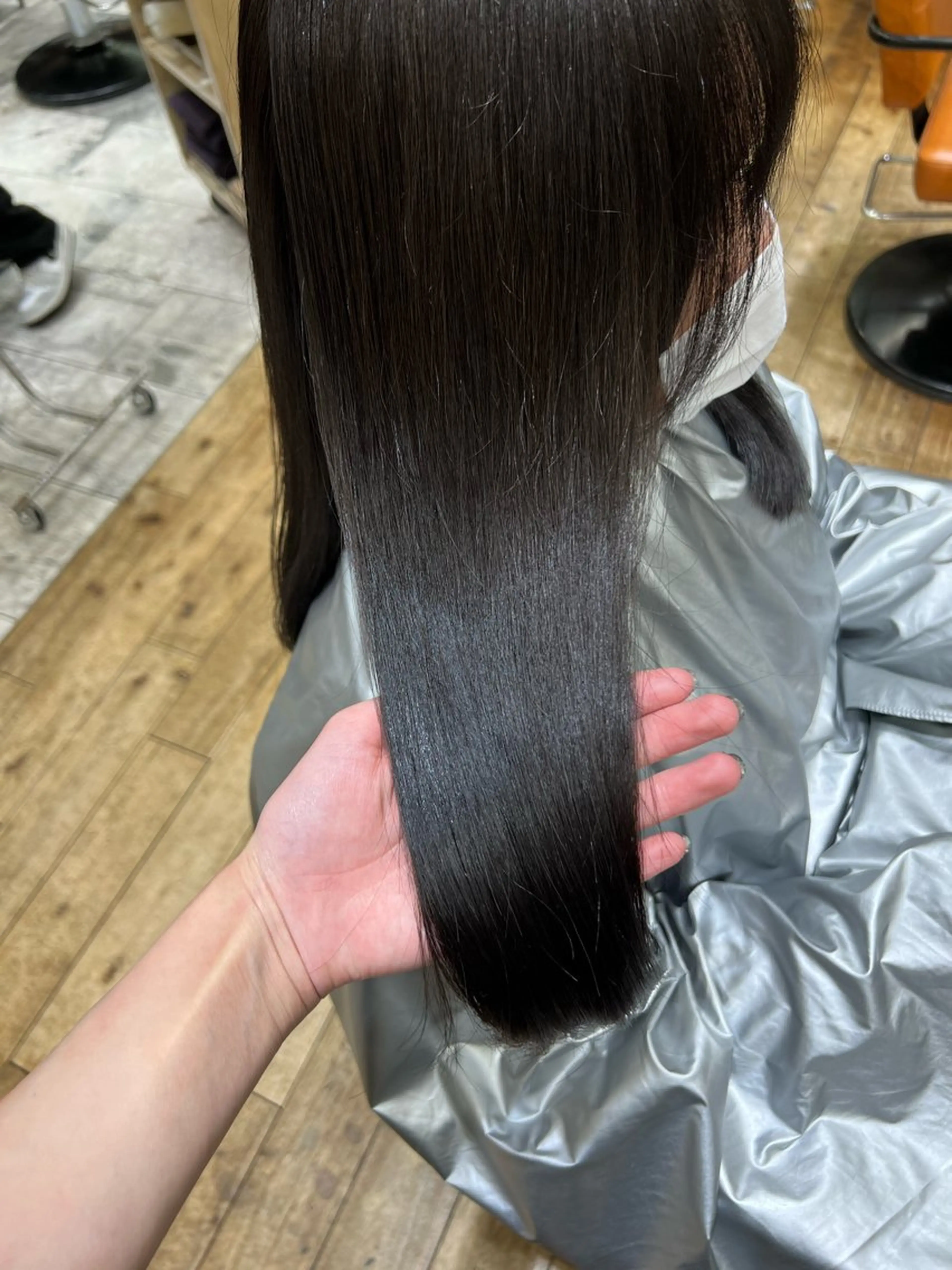 セミロング カラー 透明感🫧 amu🫧のヘアスタイル