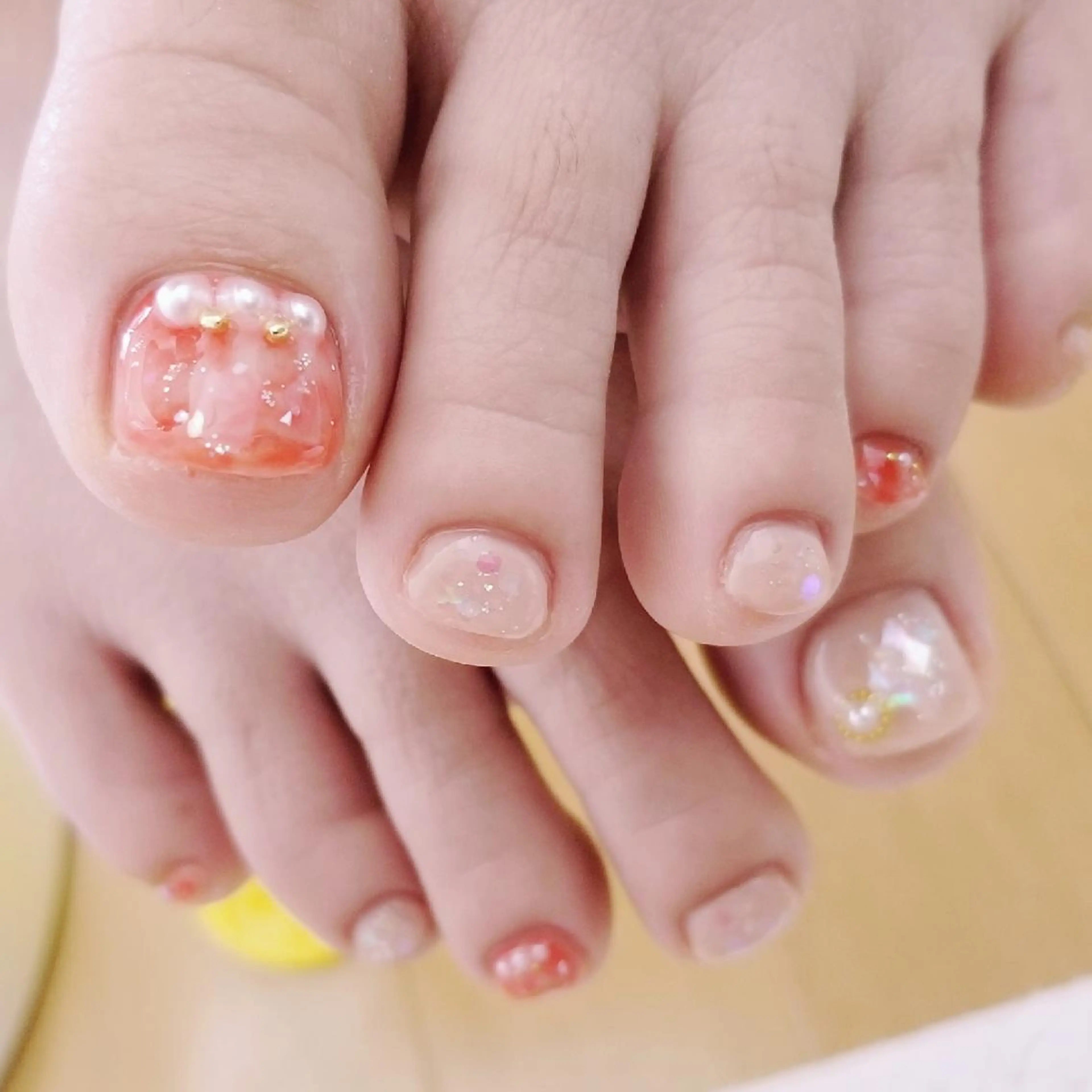 ネイル オーロラネイル フットネイル ハンドネイル フットネイル trees_ nailのネイルデザイン