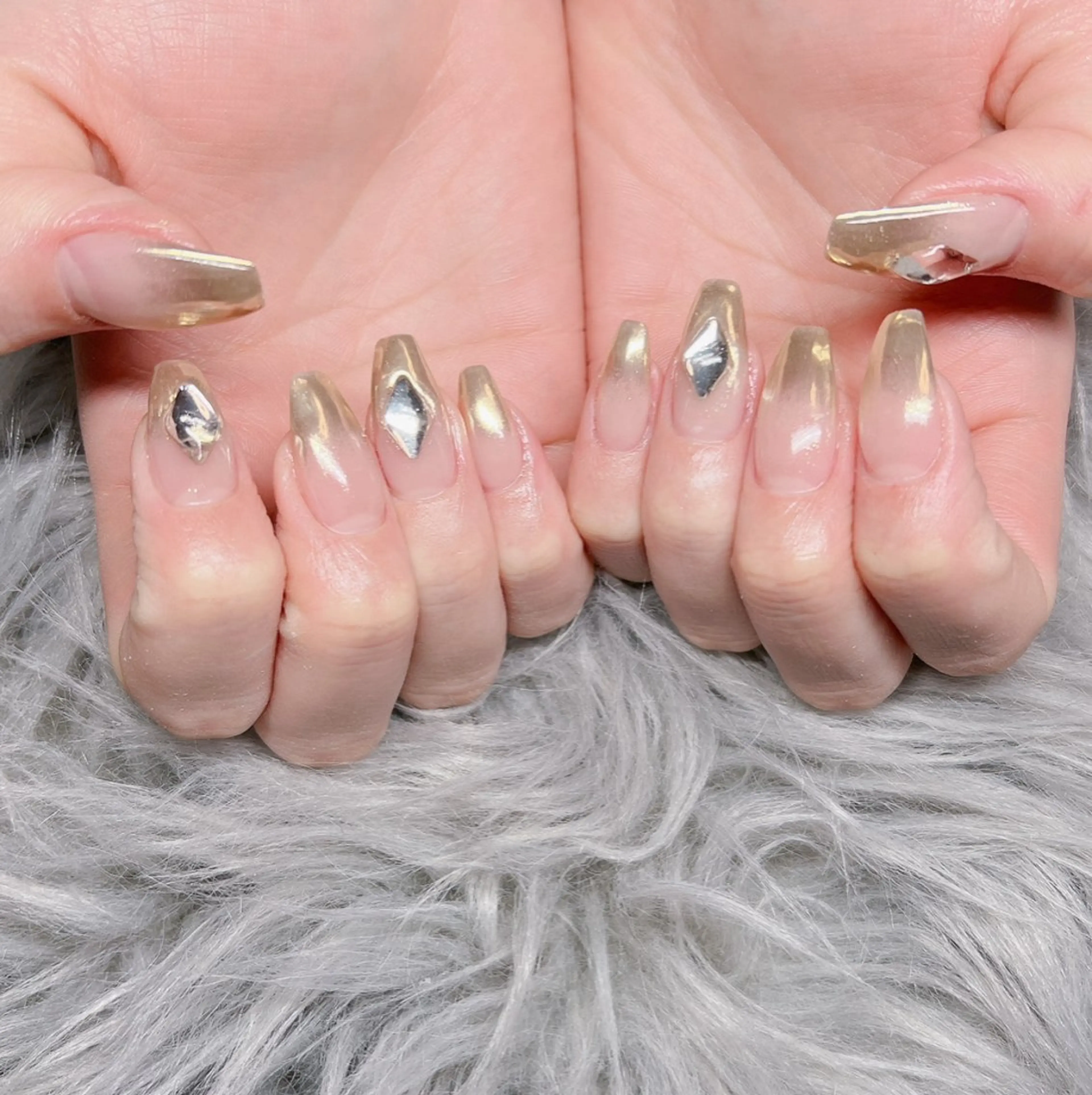 ネイル 個室ネイルサロンDolly  Girl〜ドーリーガール〜所属・DollyGirl KYOKOのネイルデザイン