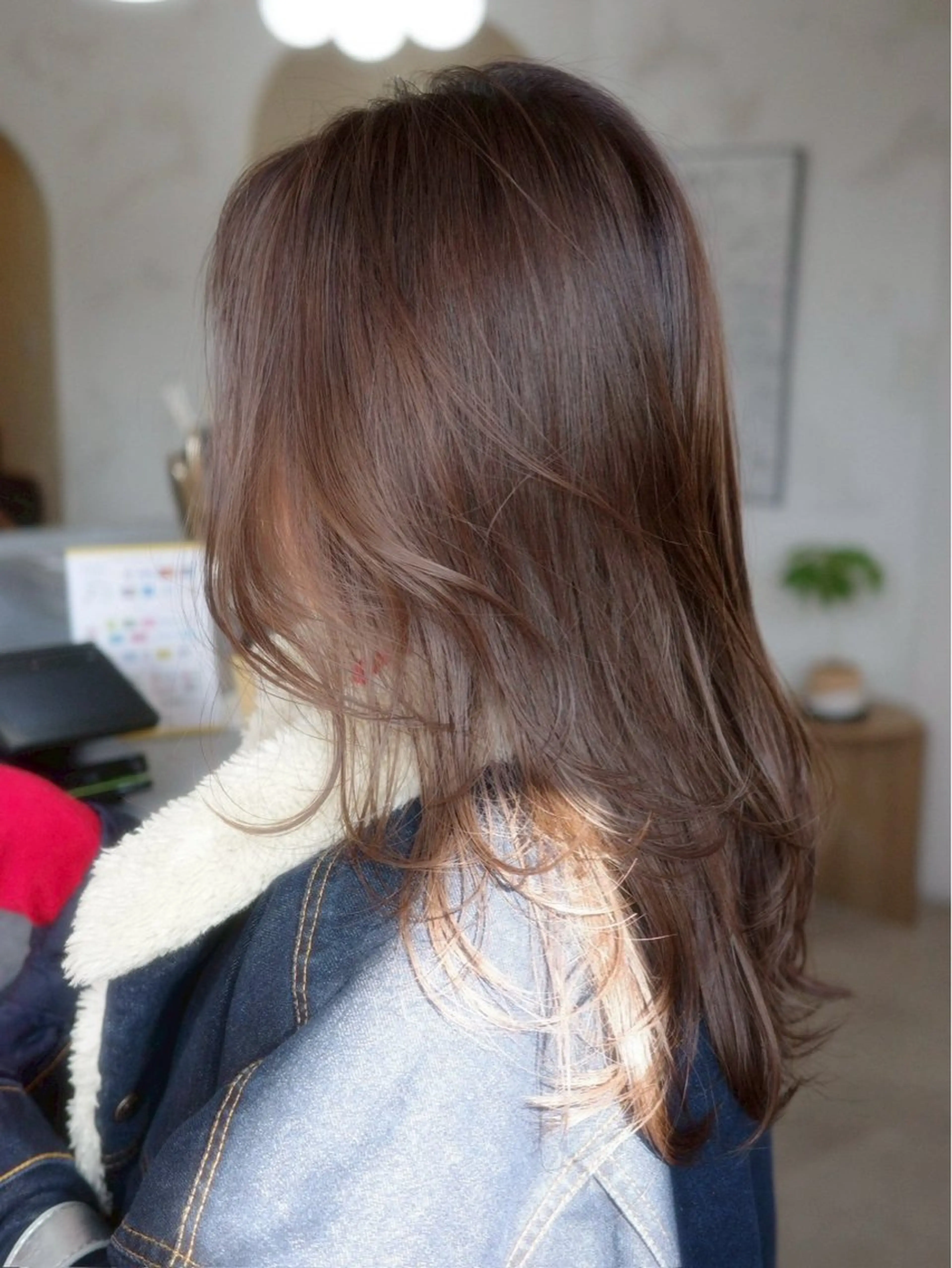 ロング カラー モトムラ アミのヘアスタイル