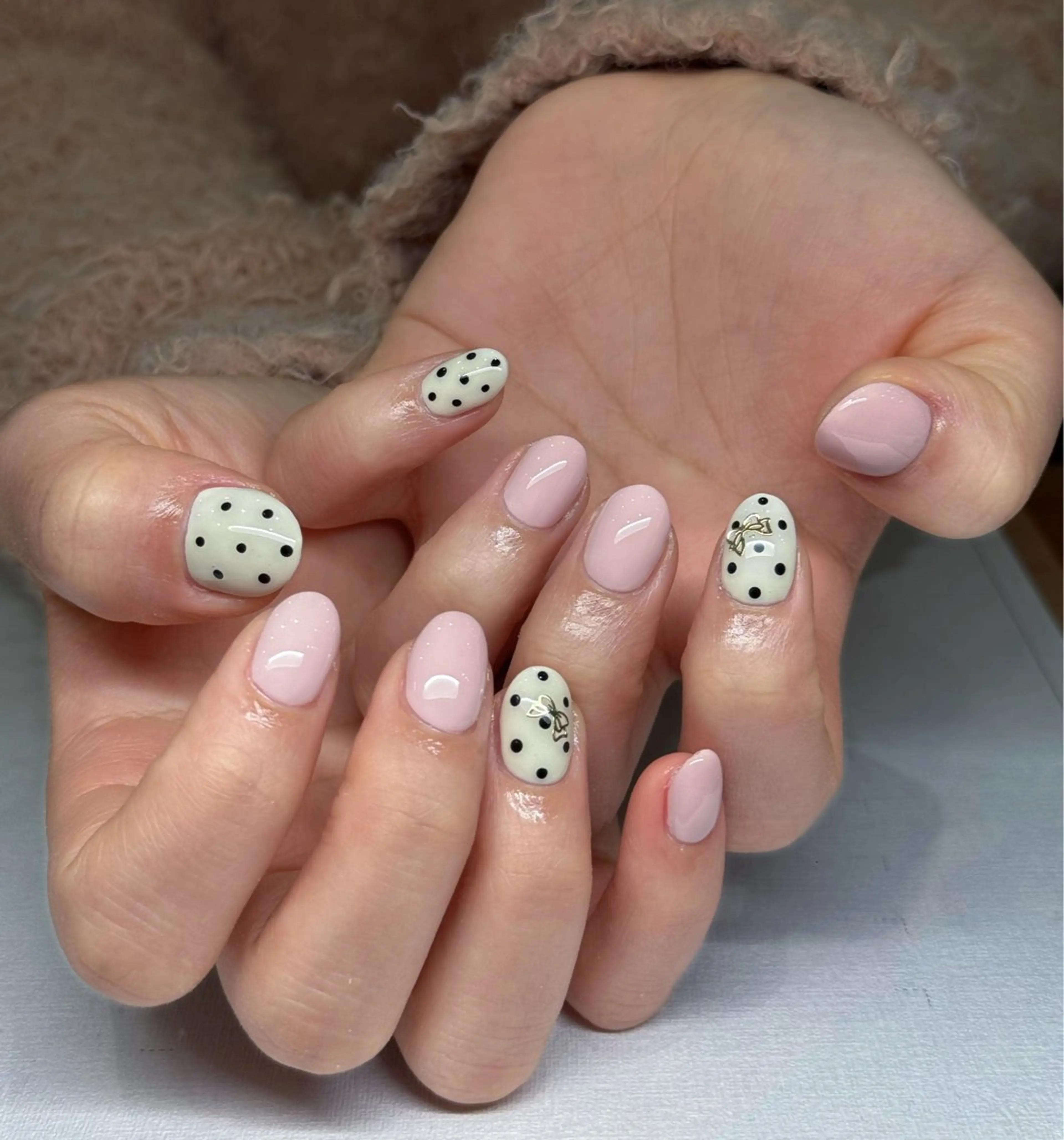 ネイル 桜ネイル フラワーネイル ニュアンスネイル オフィスネイル パステルネイル ハンドネイル MILO 168 池袋のネイルデザイン