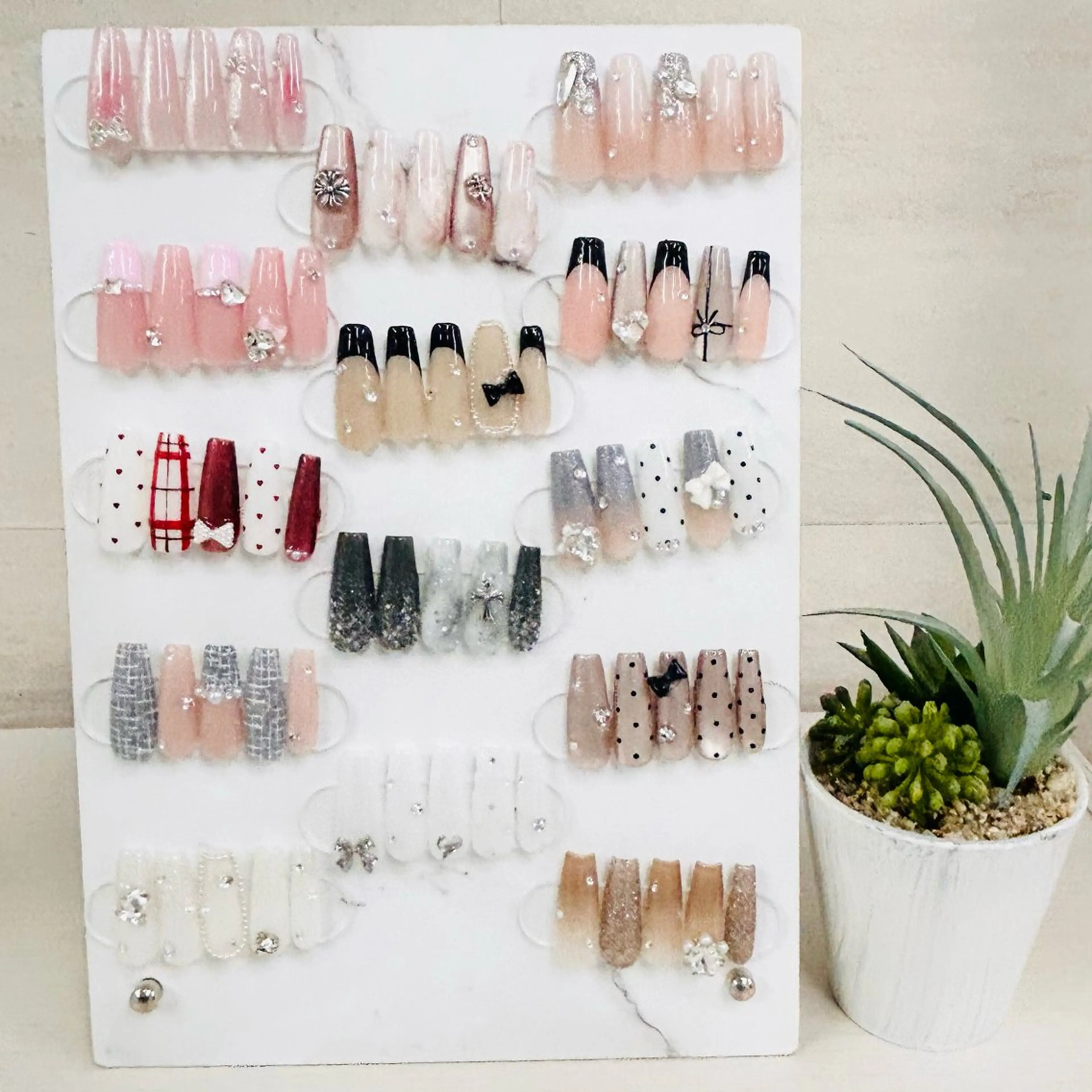 ネイル ハンドネイル L’ねいる yuma🌺のネイルデザイン