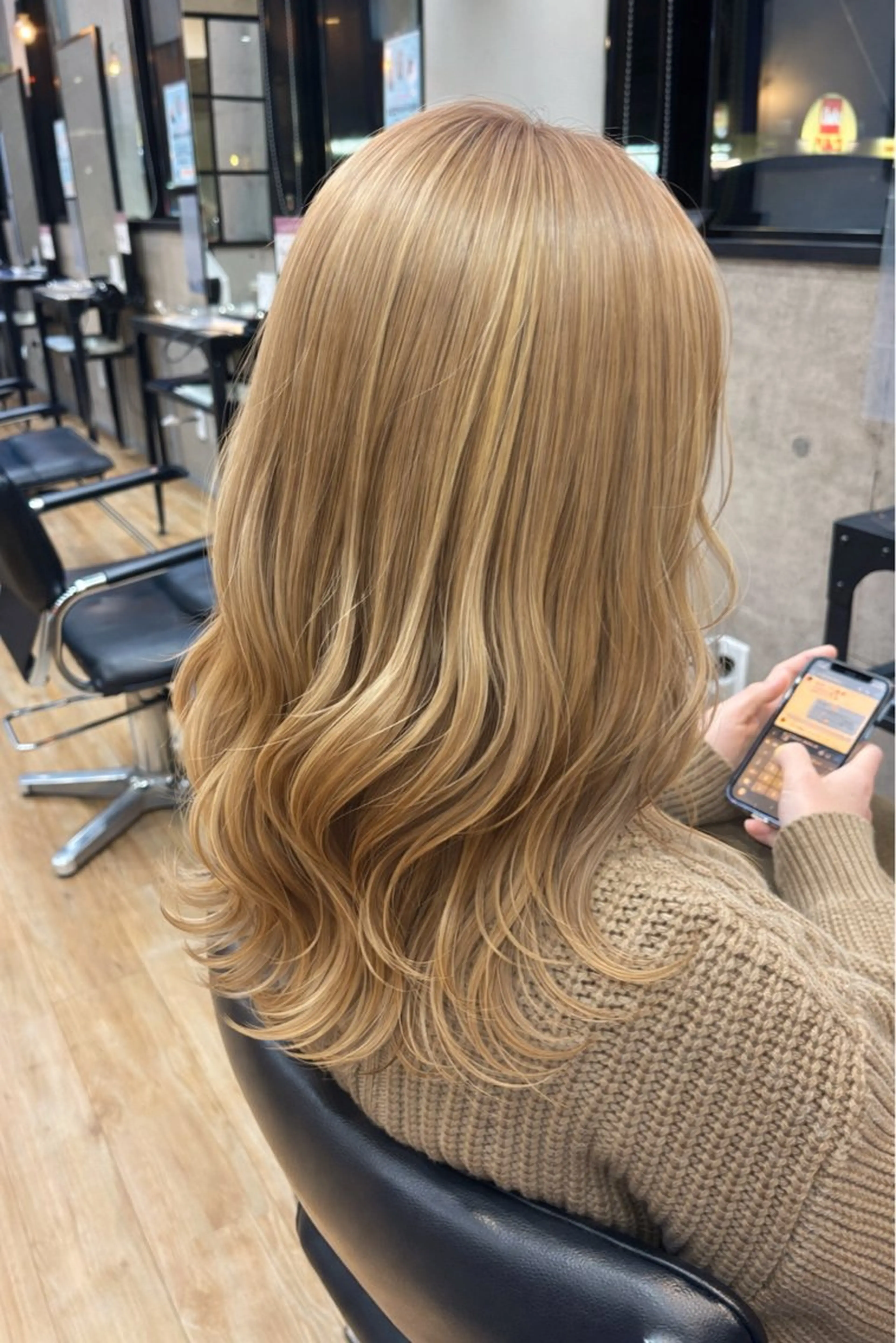 【2月限定】ブリーチ＋カラー＋3ステップトリートメントの写真