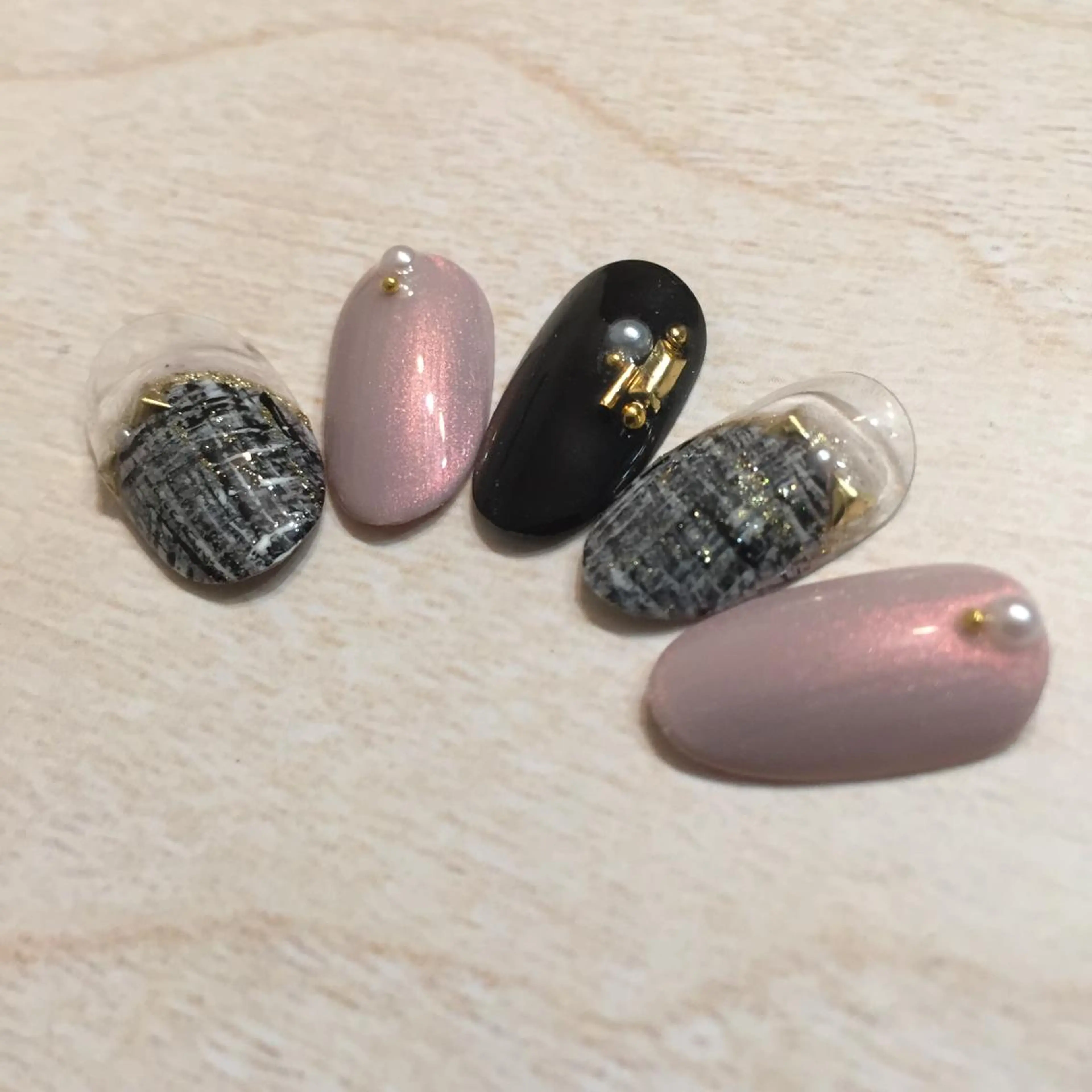 ネイル ツイードネイル その他(ネイル) nail Brugeのネイルデザイン