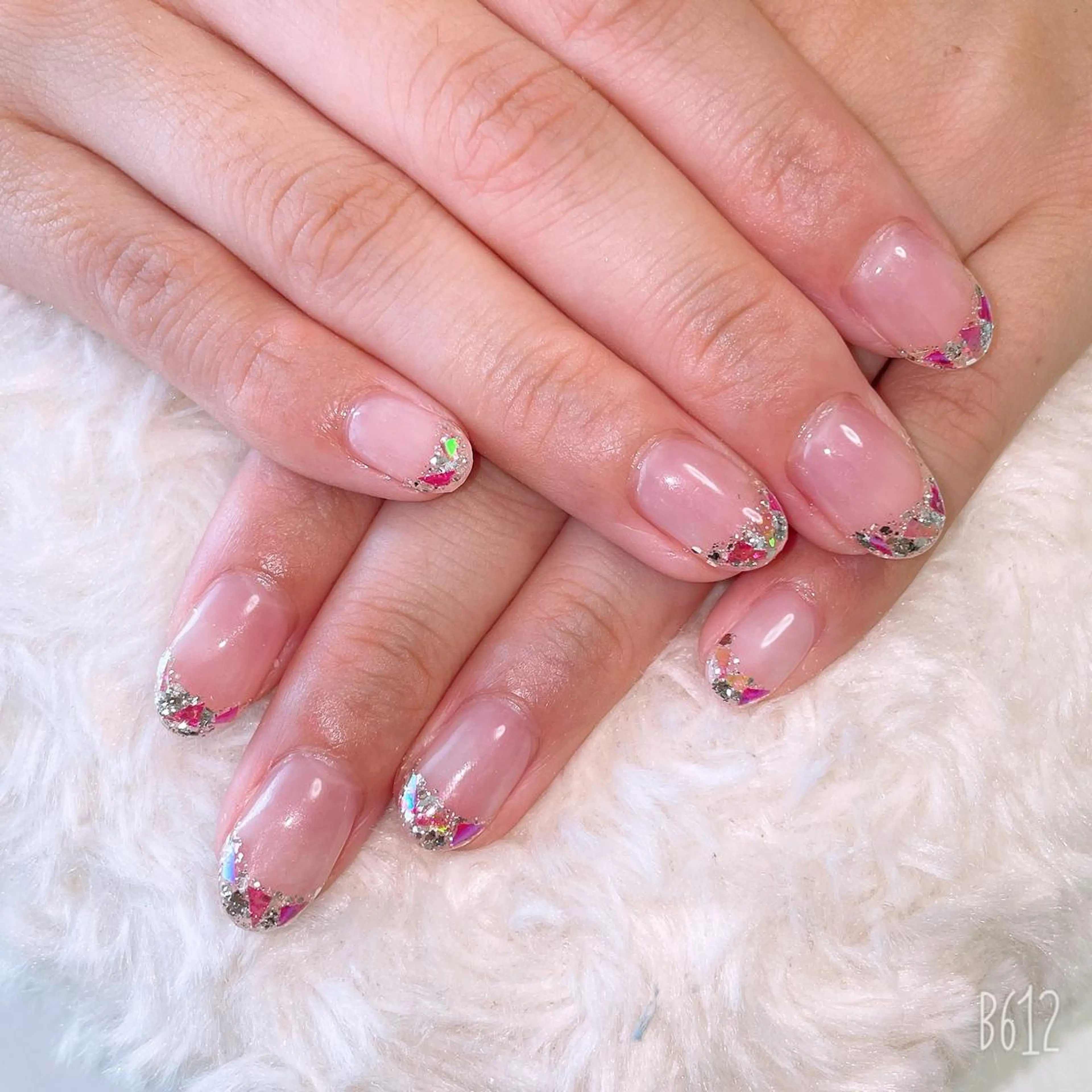 ネイル The Best Beauty受付担当のヘアスタイル